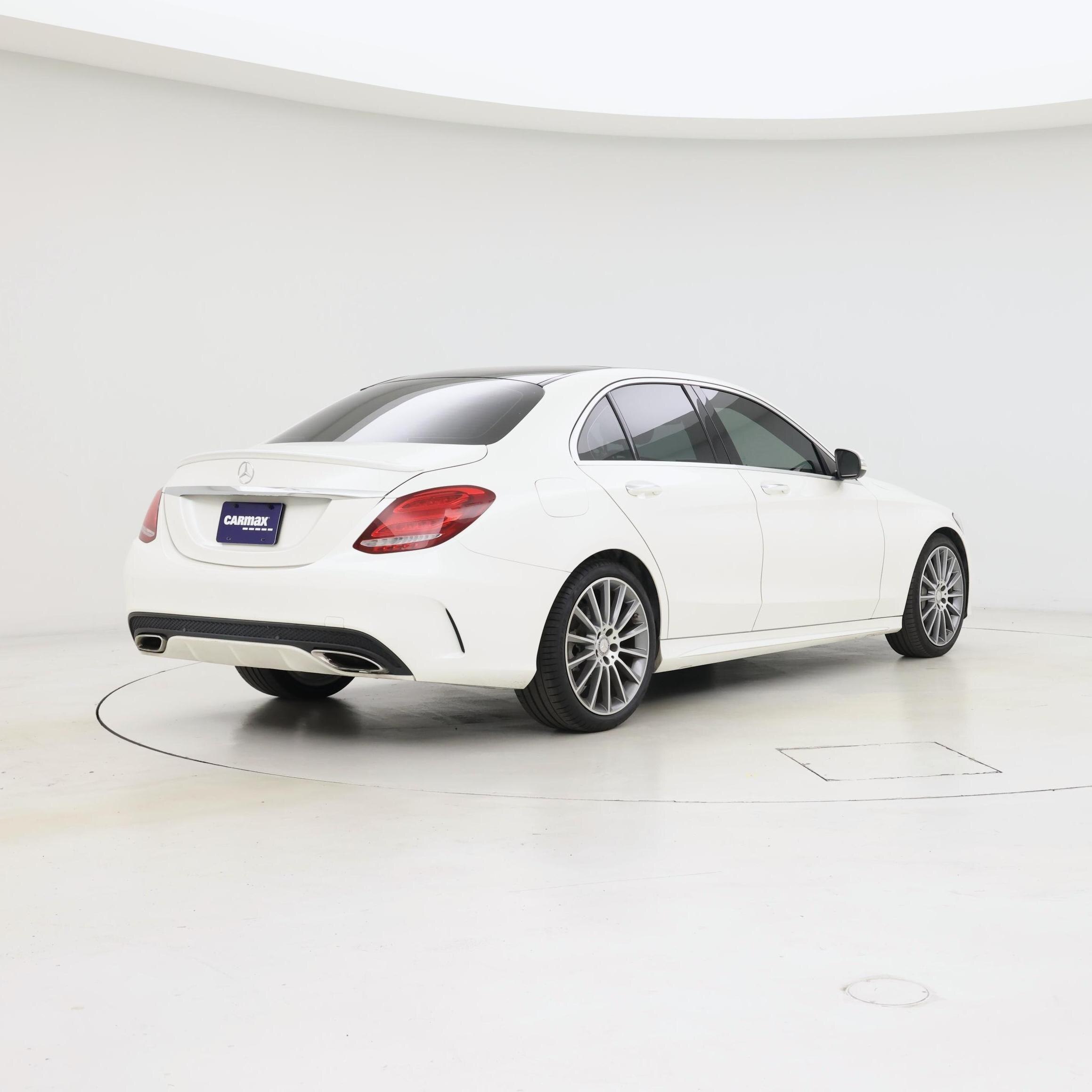 Thumbnail: 2015 Mercedes-Benz C-Class - 8