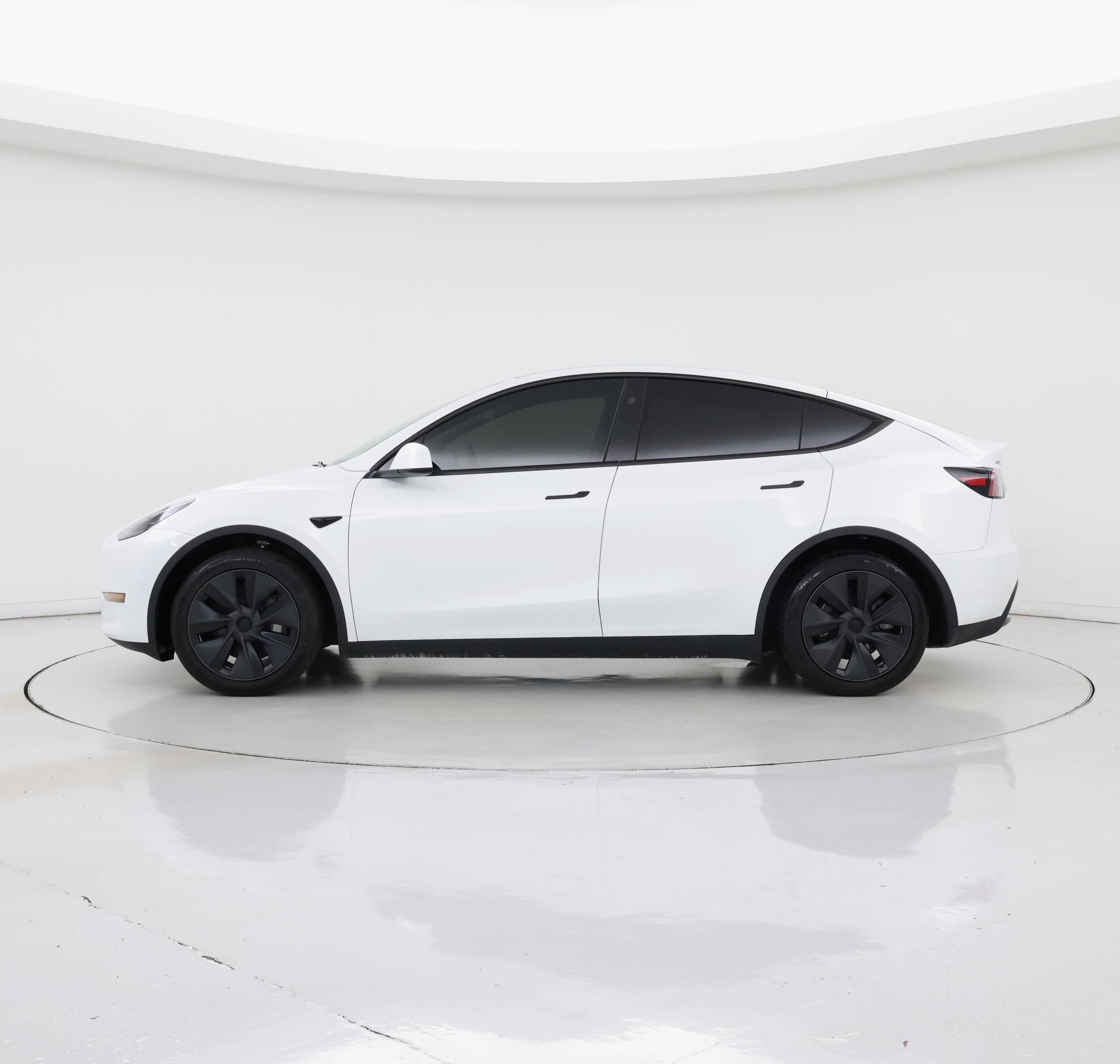 Thumbnail: 2024 Tesla Model Y - 3
