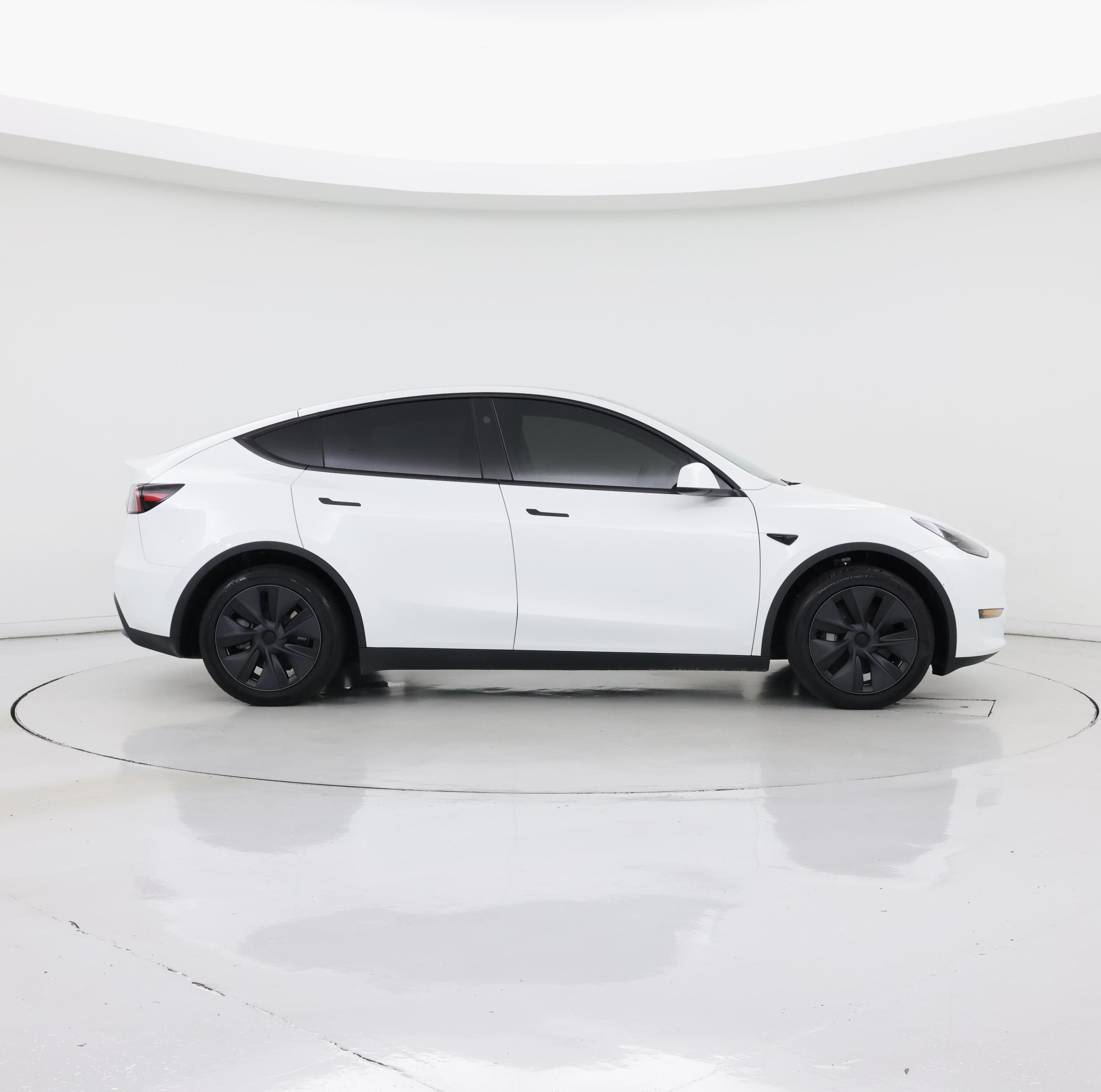 Thumbnail: 2024 Tesla Model Y - 7