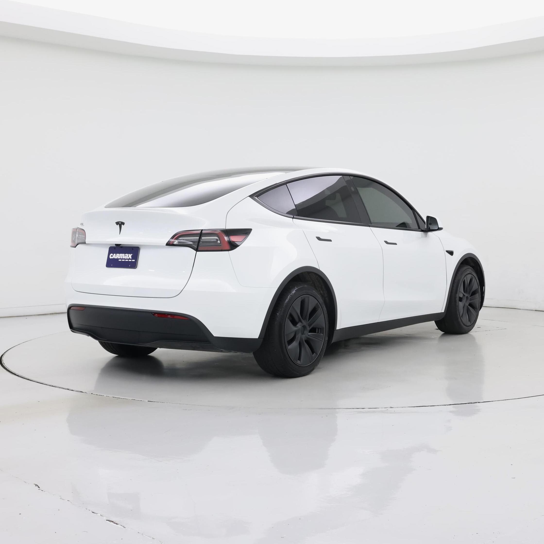 Thumbnail: 2024 Tesla Model Y - 8