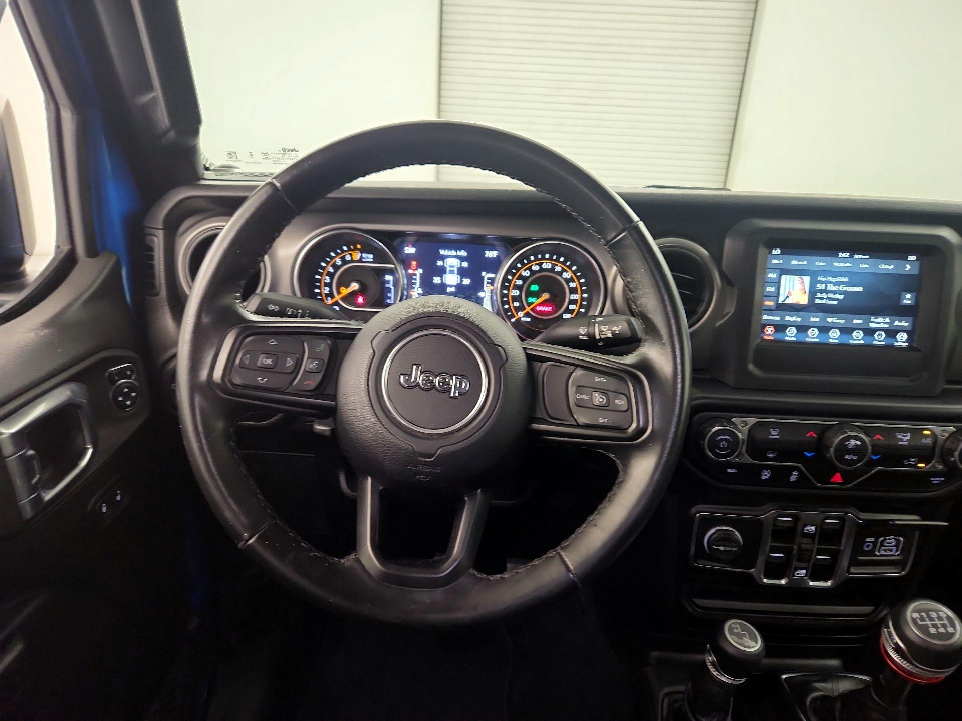 Thumbnail: 2021 Jeep Gladiator - 10