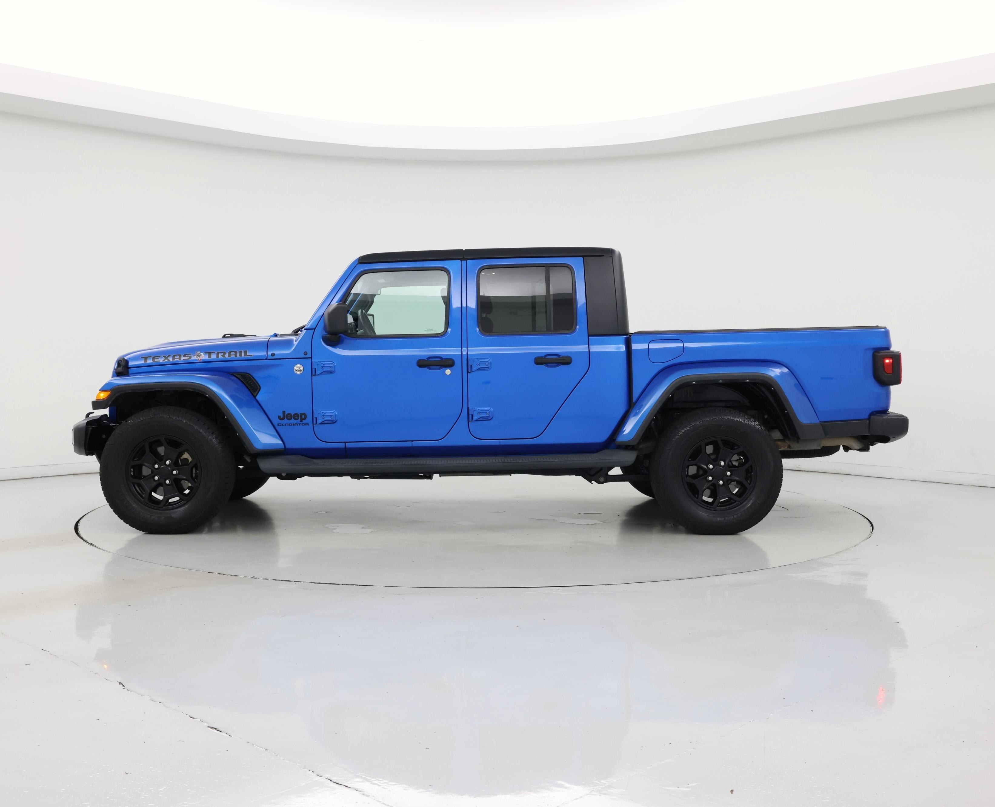 Thumbnail: 2021 Jeep Gladiator - 3