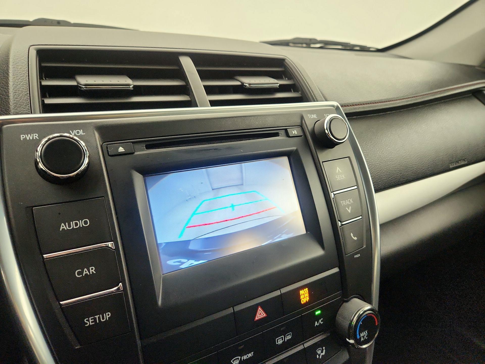Thumbnail: 2016 Toyota Camry - 14
