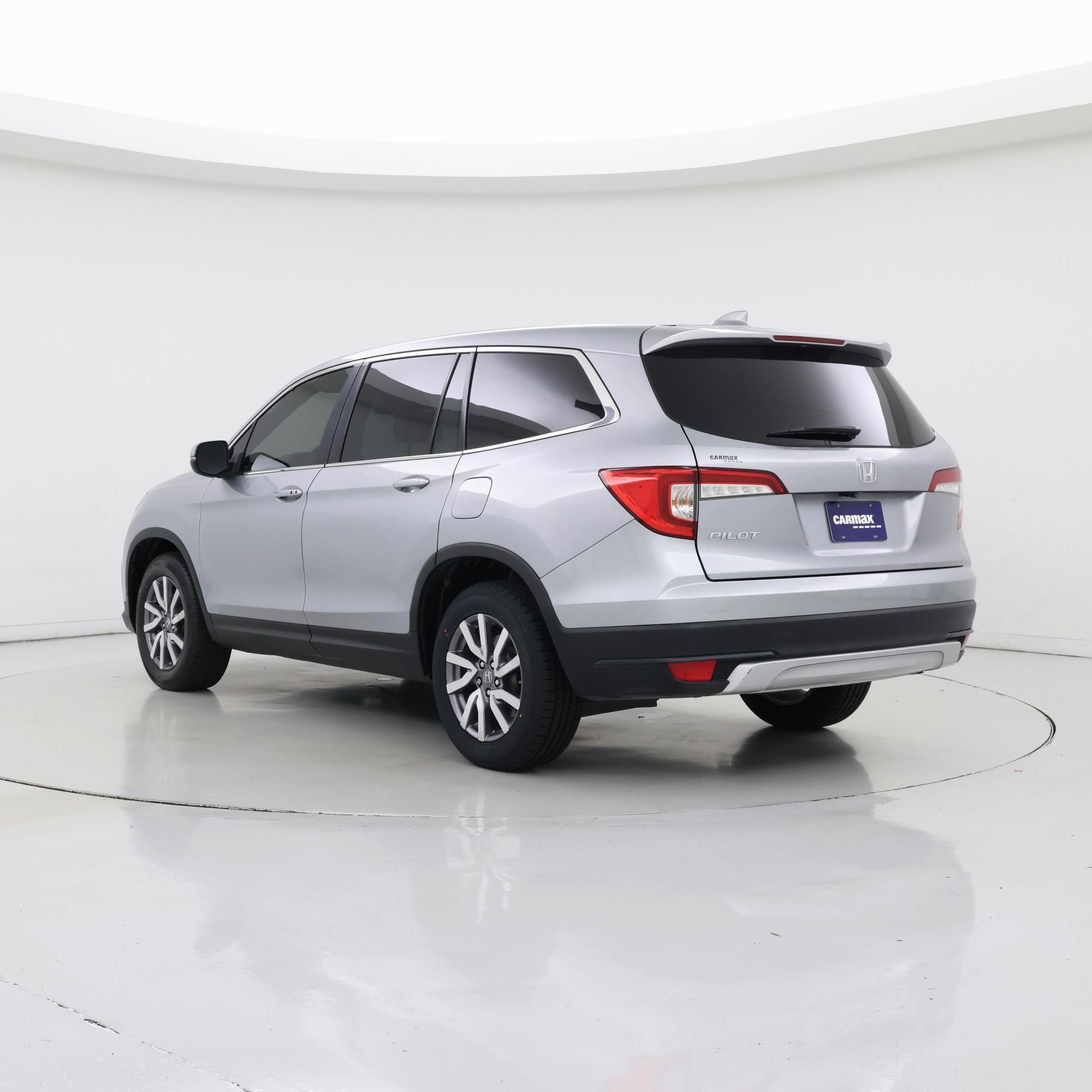 Thumbnail: 2019 Honda Pilot - 2