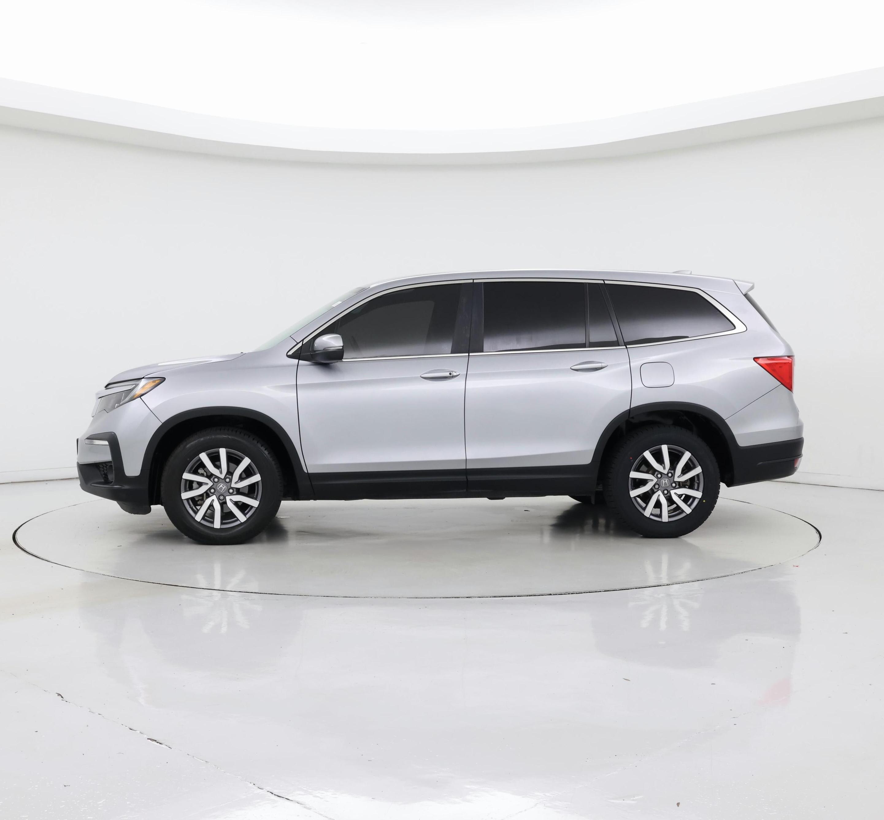 Thumbnail: 2019 Honda Pilot - 3