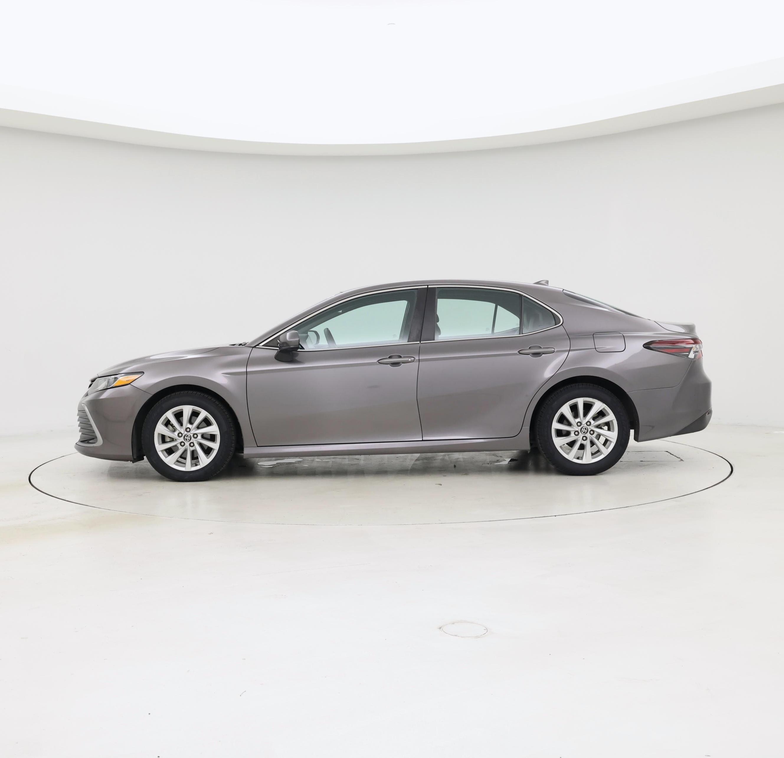 Thumbnail: 2021 Toyota Camry - 3