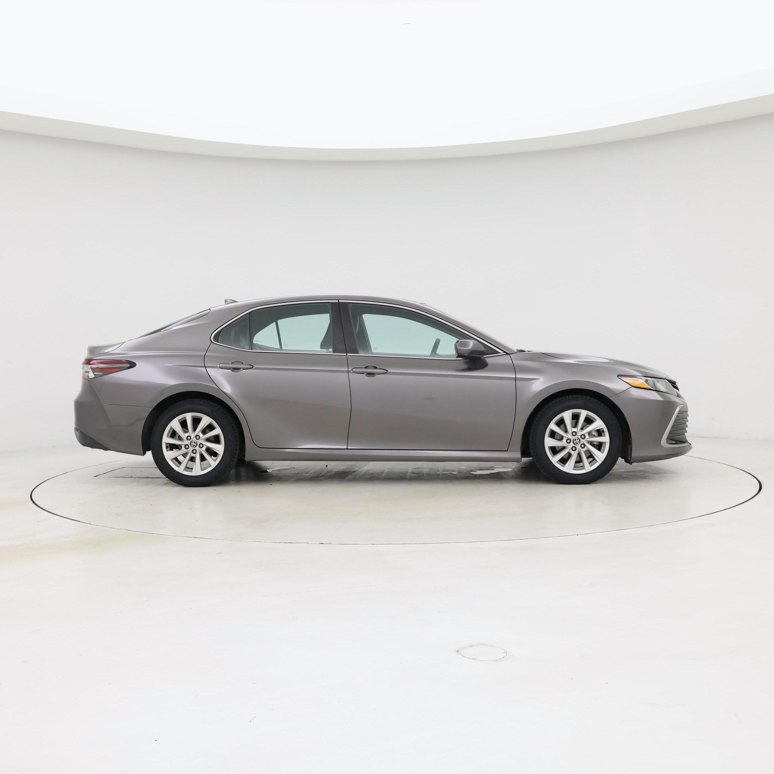 Thumbnail: 2021 Toyota Camry - 7