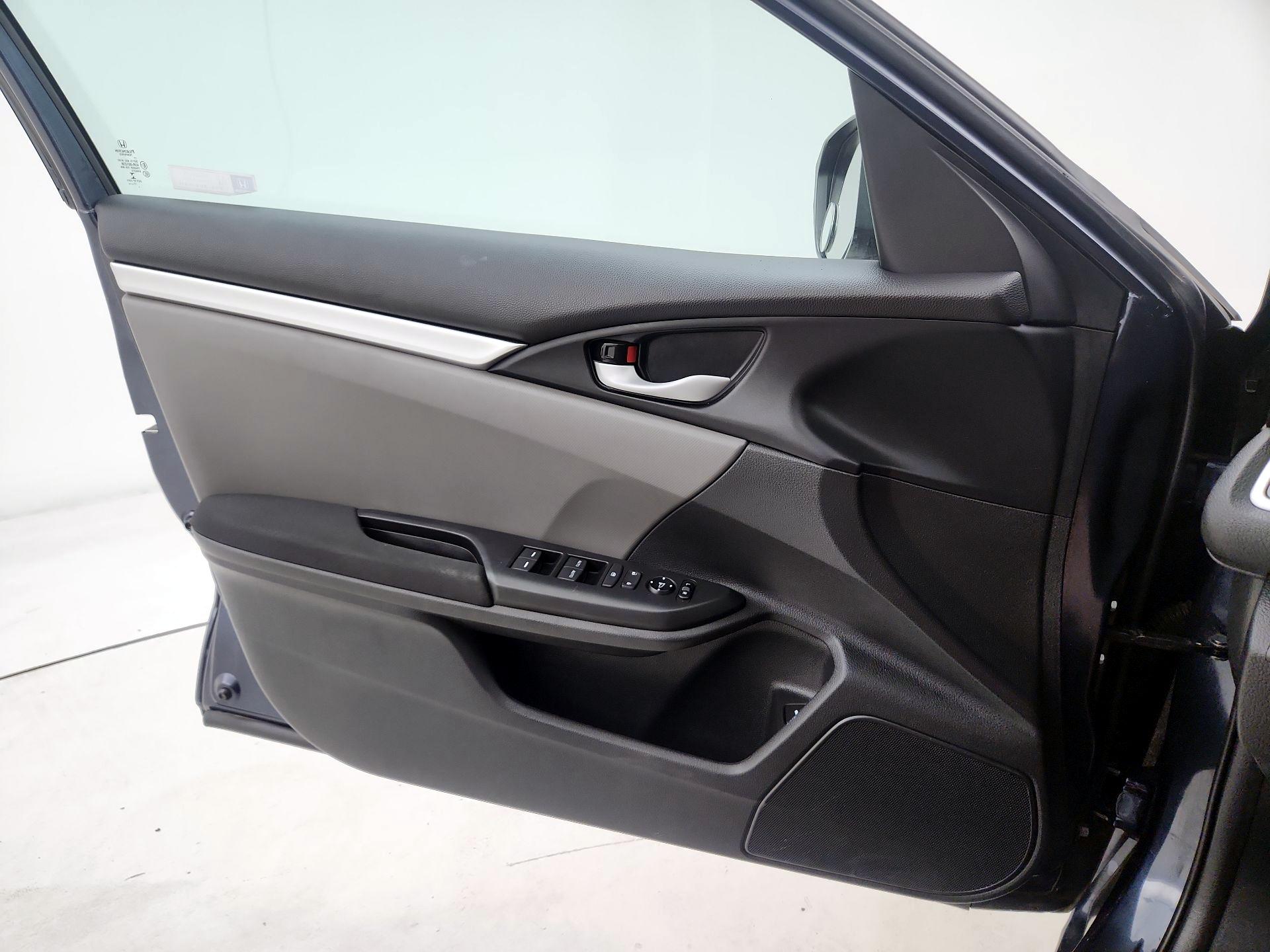Thumbnail: 2018 Honda Civic - 12