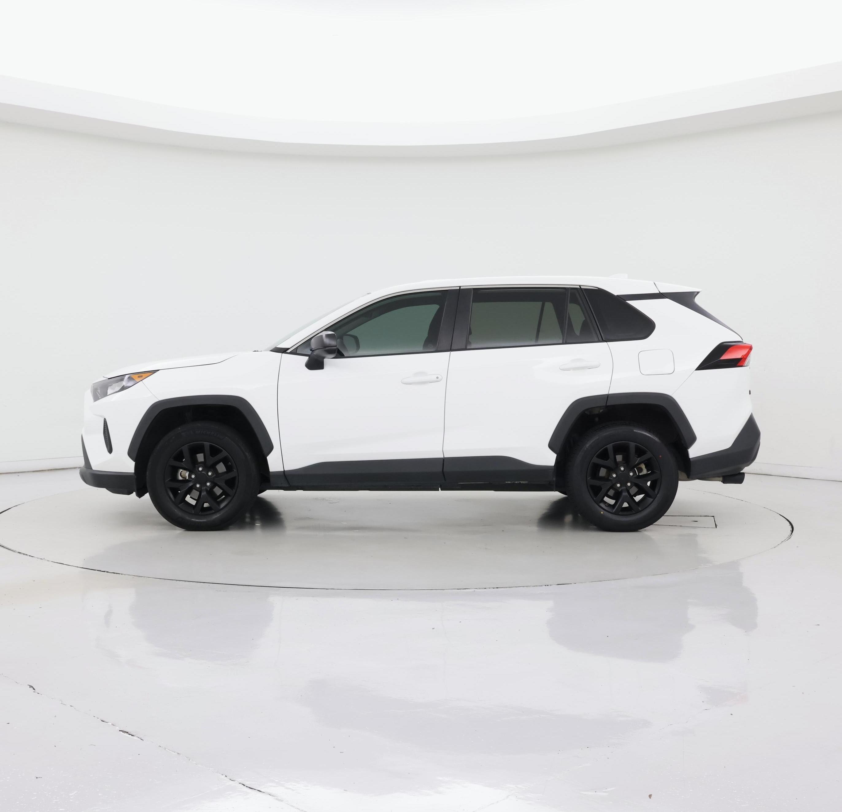 Thumbnail: 2022 Toyota RAV4 - 3