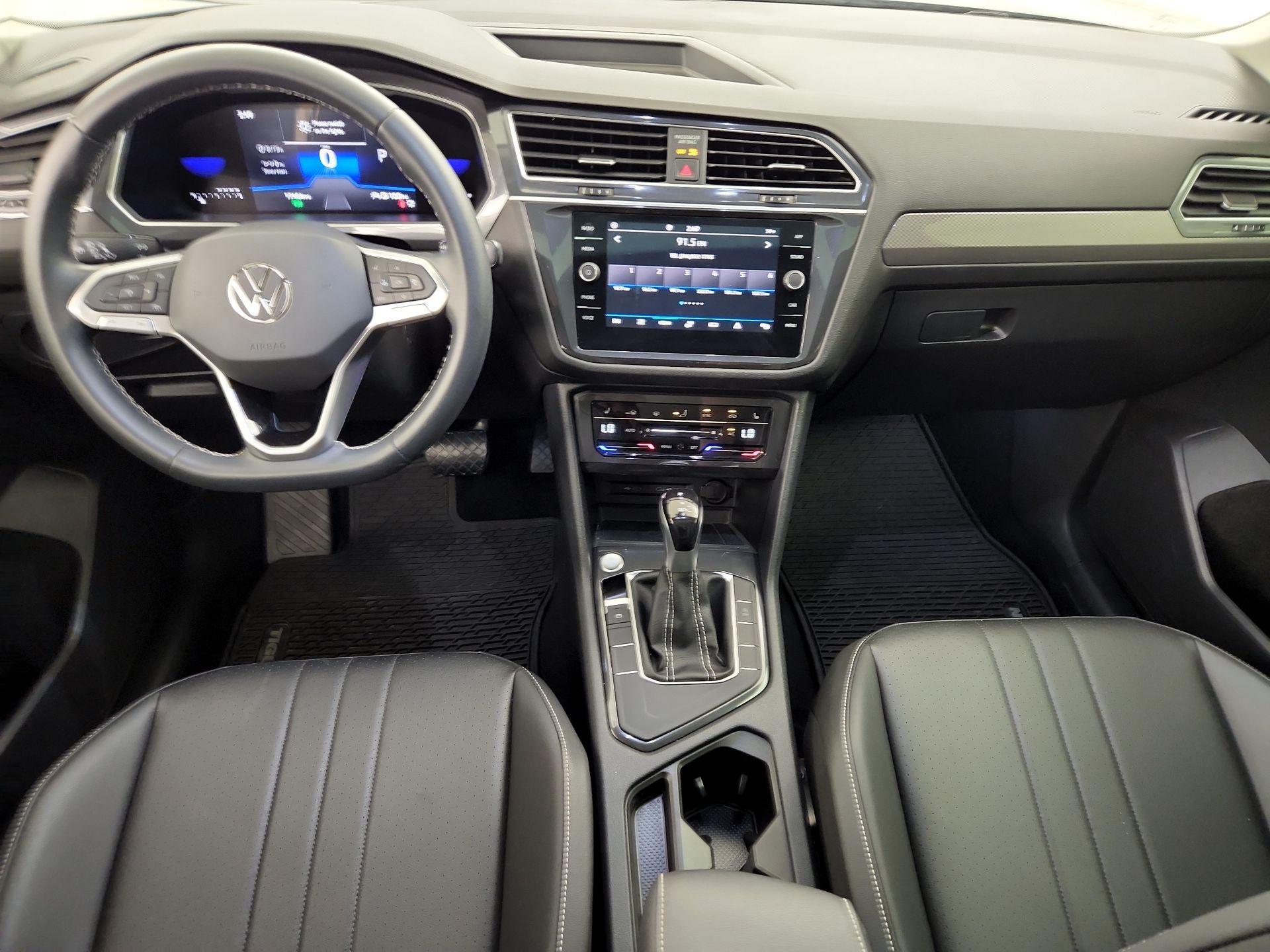 Thumbnail: 2023 Volkswagen Tiguan - 9