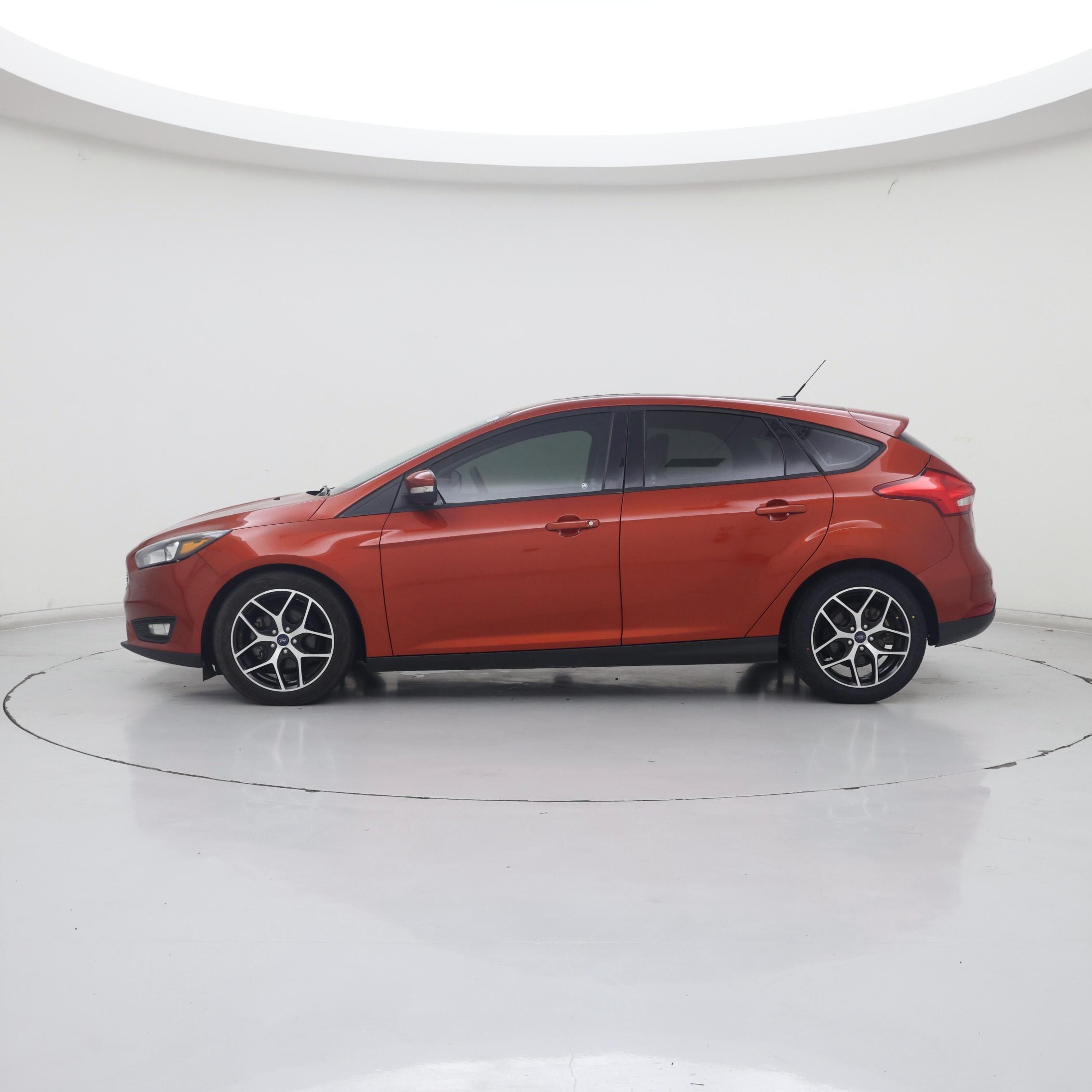 Thumbnail: 2018 Ford Focus - 3
