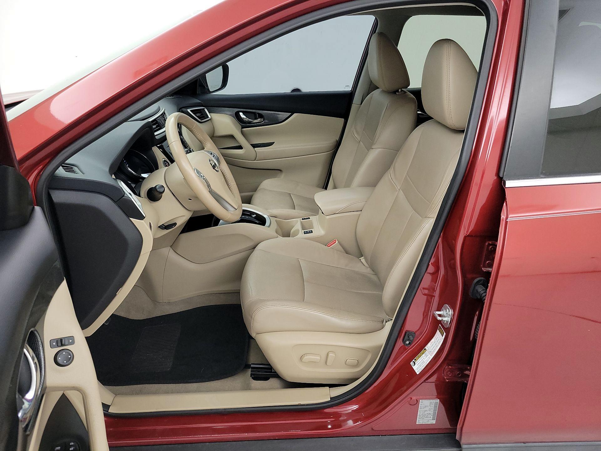 Thumbnail: 2014 Nissan Rogue - 11