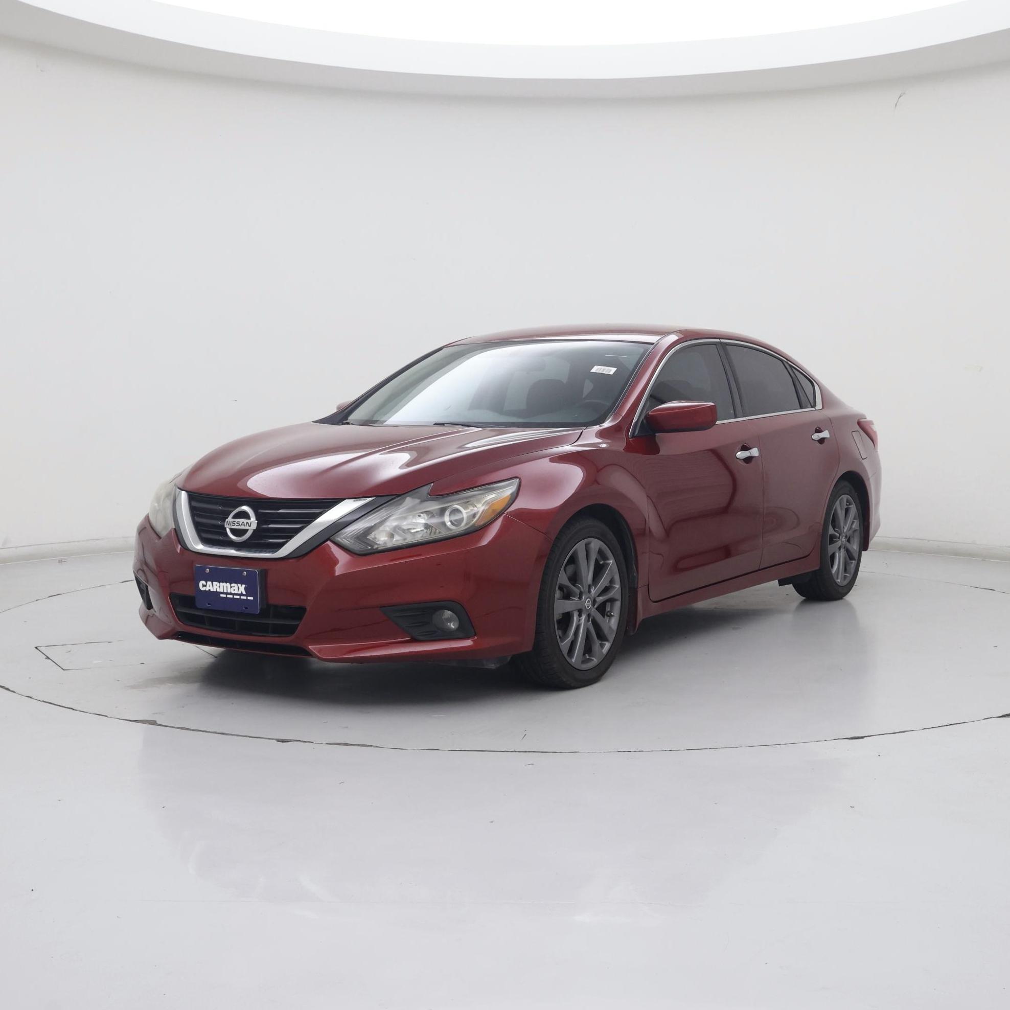 Thumbnail: 2018 Nissan Altima - 4