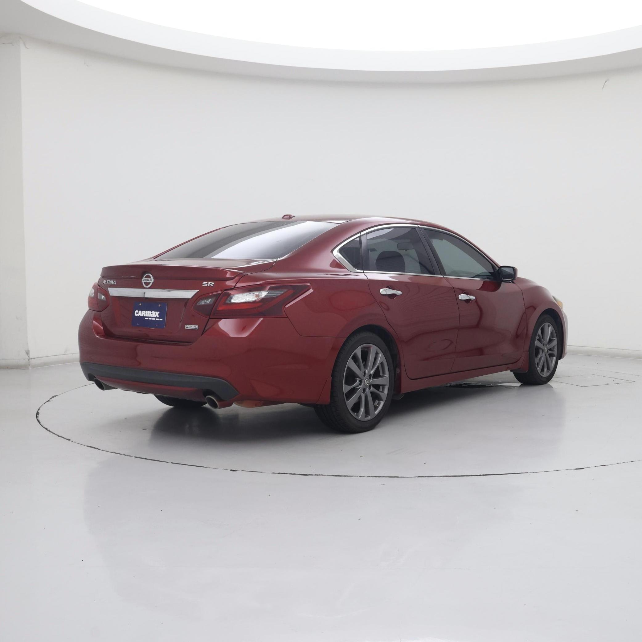 Thumbnail: 2018 Nissan Altima - 8