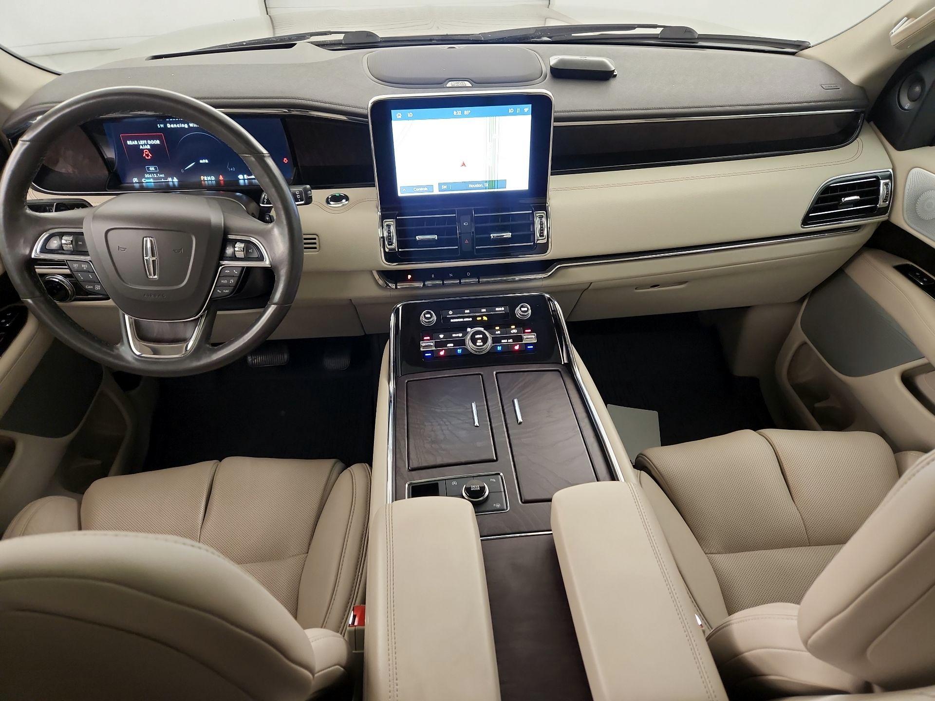 Thumbnail: 2020 Lincoln Navigator - 9