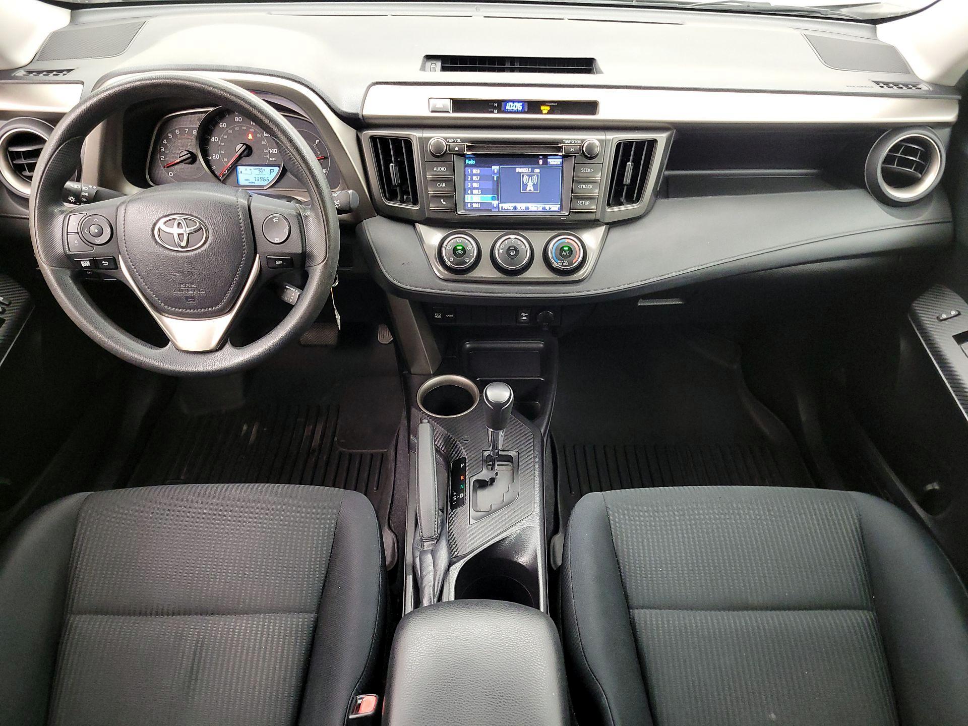 Thumbnail: 2015 Toyota RAV4 - 9