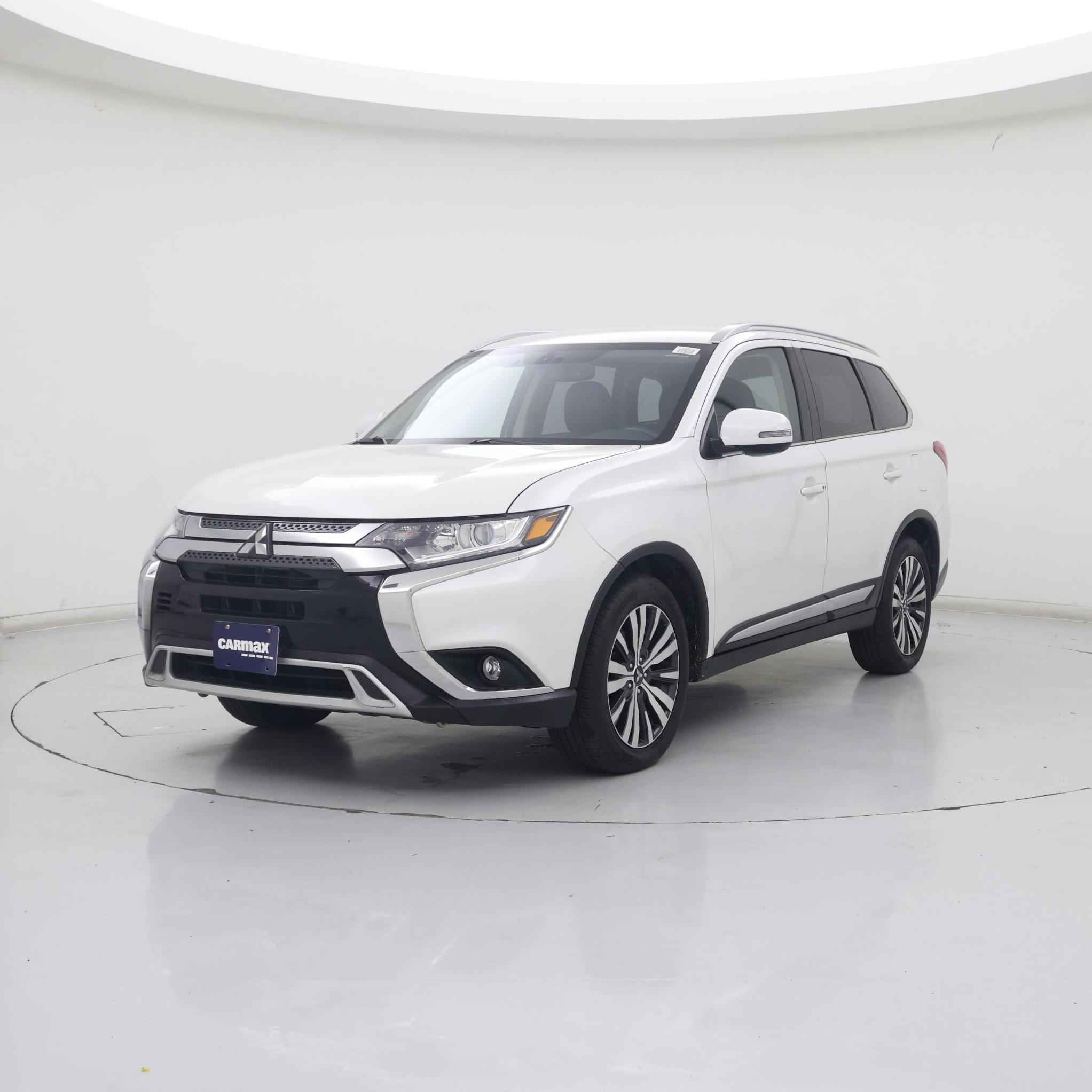Thumbnail: 2019 Mitsubishi Outlander - 4