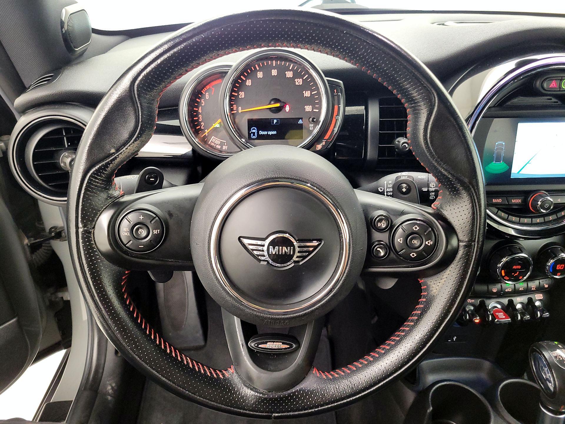 Thumbnail: 2019 MINI Cooper Hardtop - 10