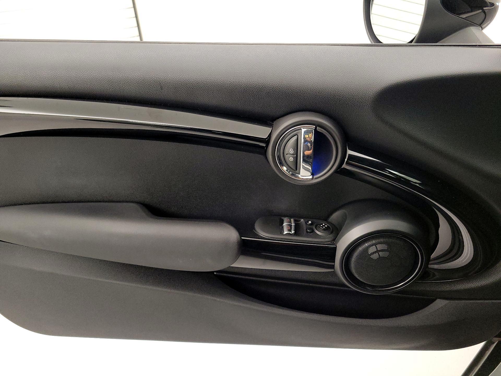 Thumbnail: 2019 MINI Cooper Hardtop - 12
