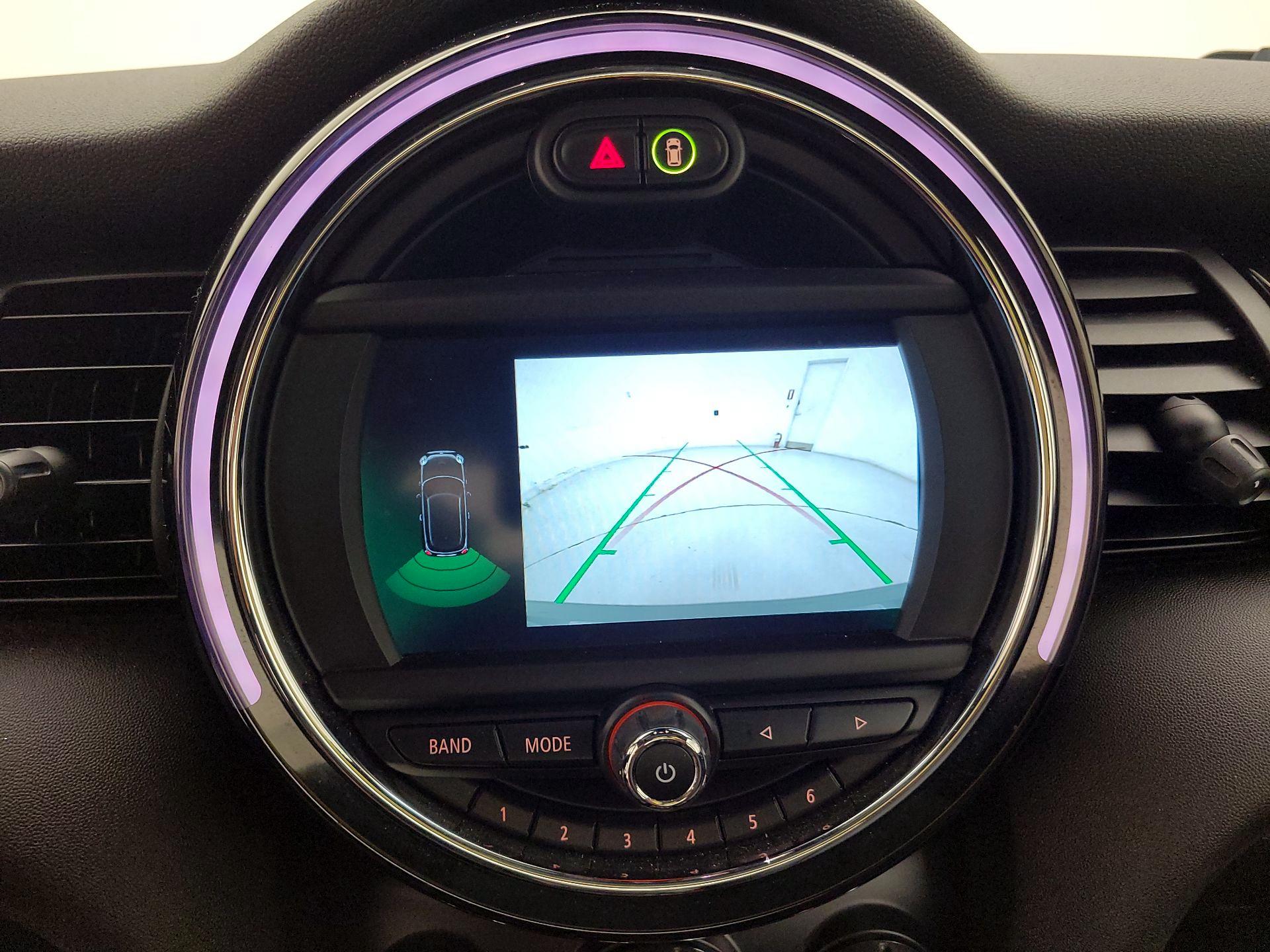 Thumbnail: 2019 MINI Cooper Hardtop - 14
