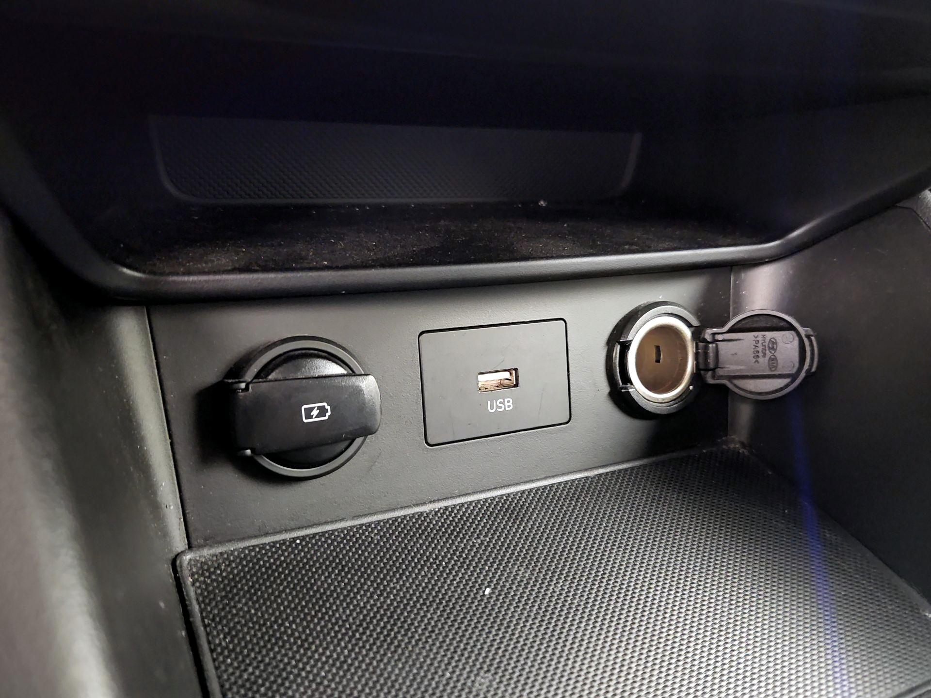 Thumbnail: 2022 Hyundai Kona - 18