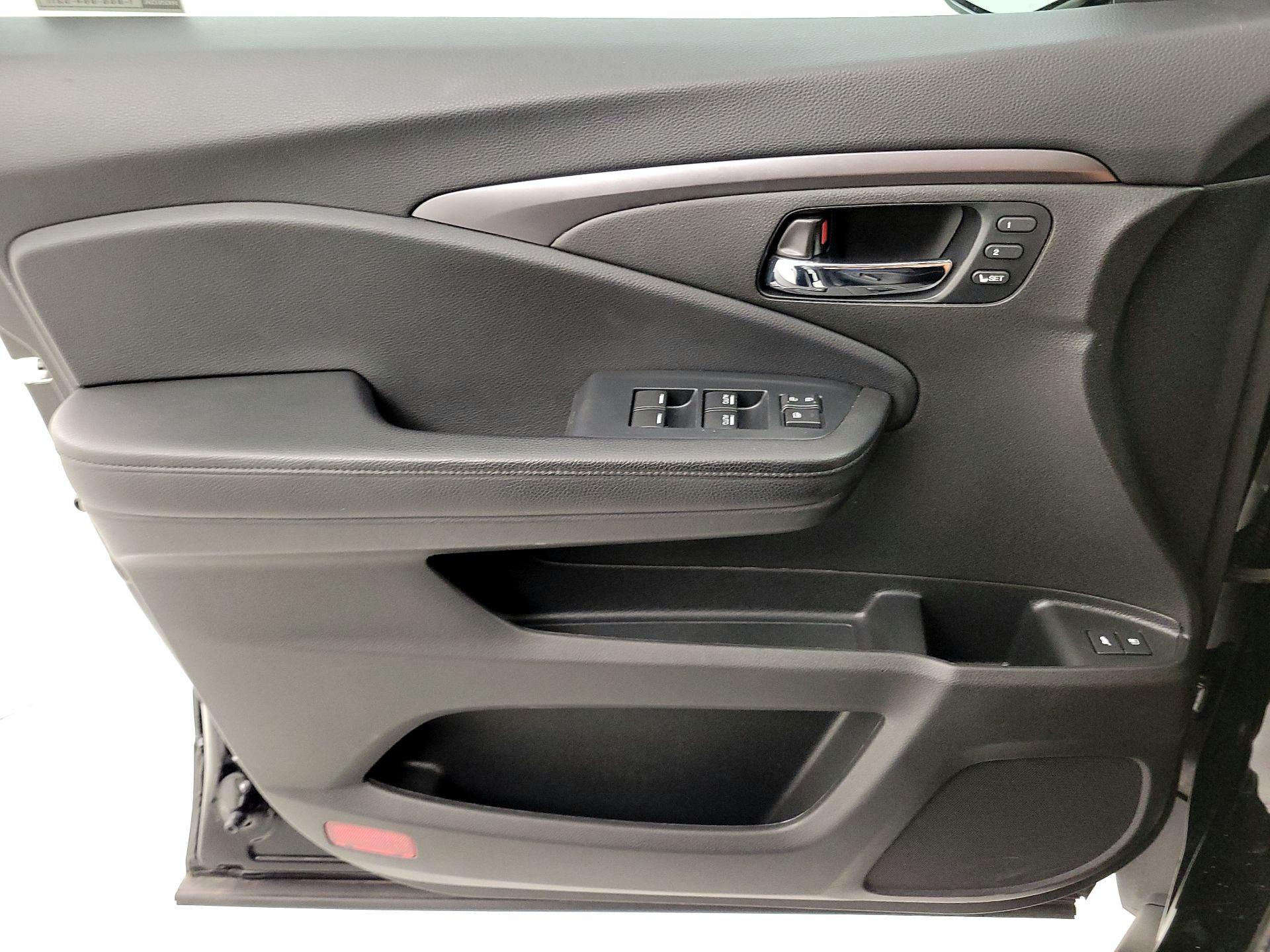 Thumbnail: 2022 Honda Pilot - 12