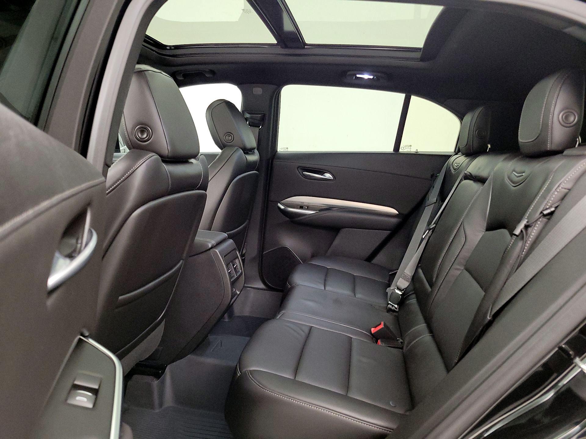 Thumbnail: 2020 Cadillac XT4 - 20