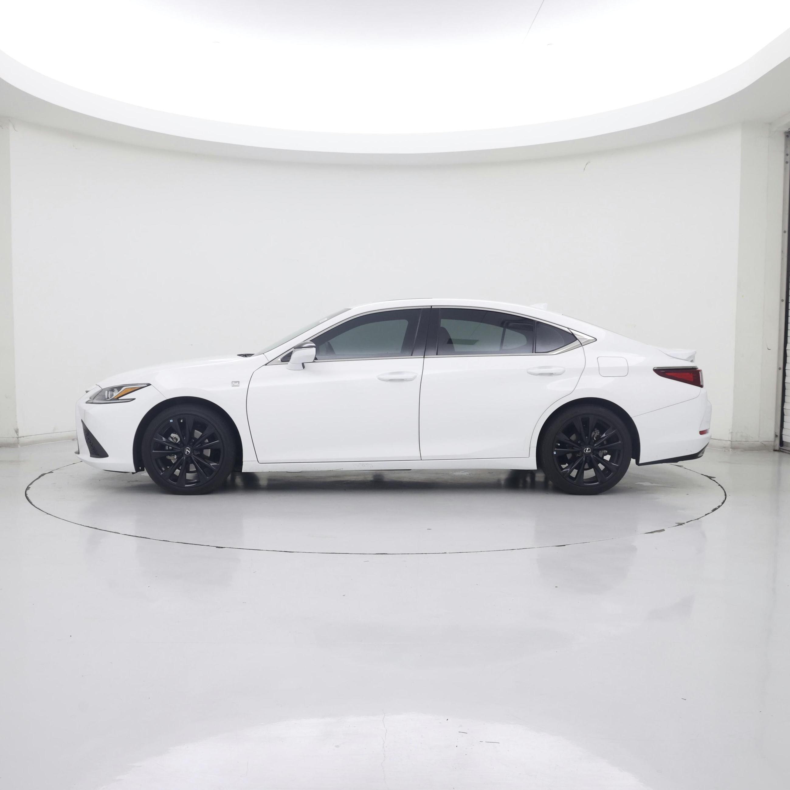 Thumbnail: 2023 Lexus ES - 3