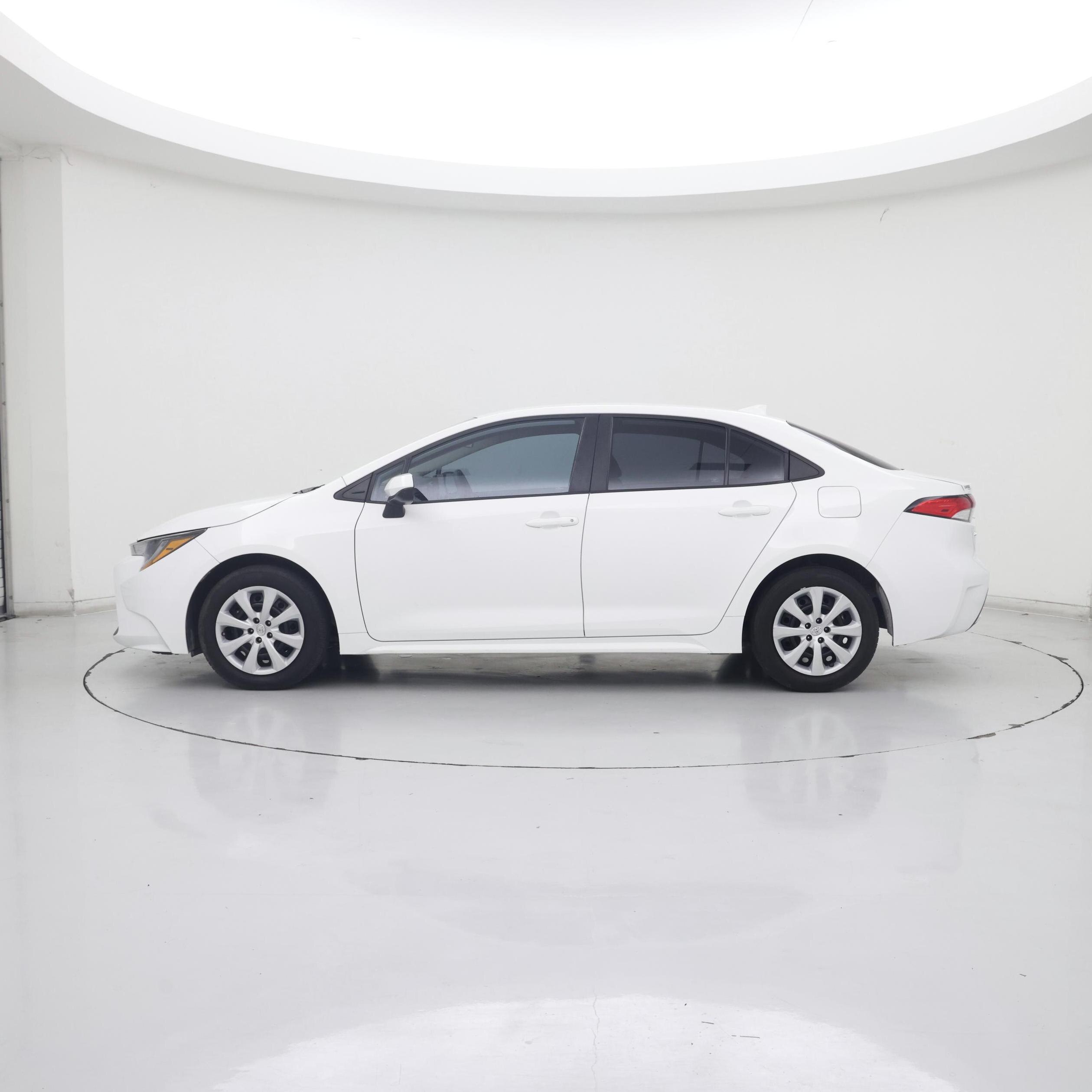 Thumbnail: 2022 Toyota Corolla - 3