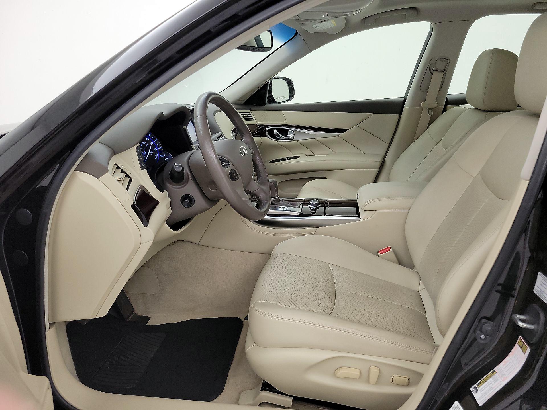 Thumbnail: 2015 INFINITI Q70 - 11