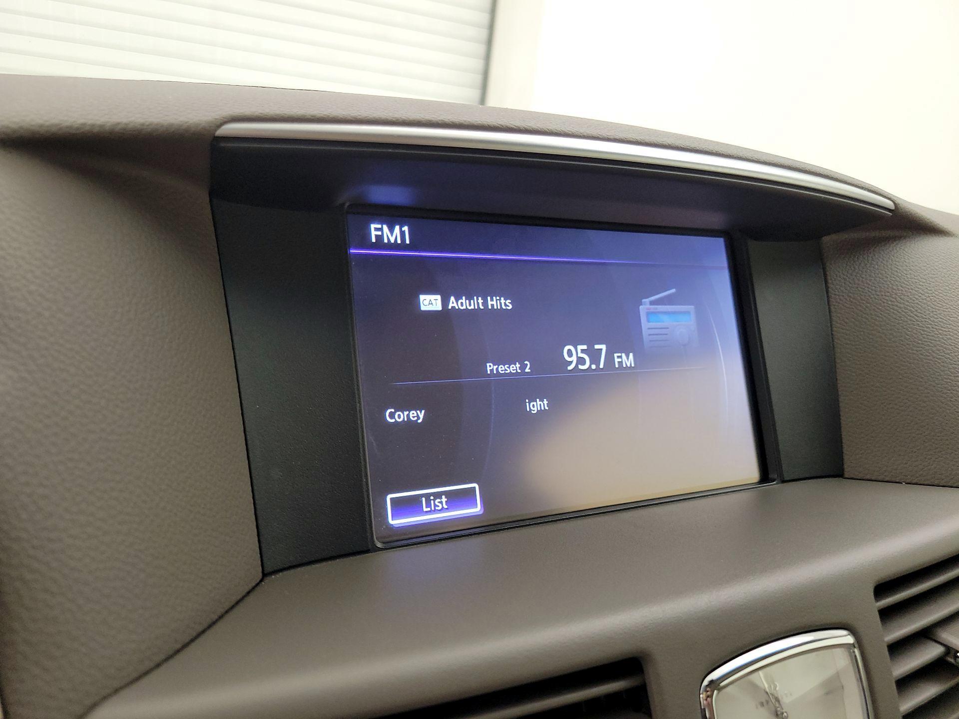 Thumbnail: 2015 INFINITI Q70 - 16