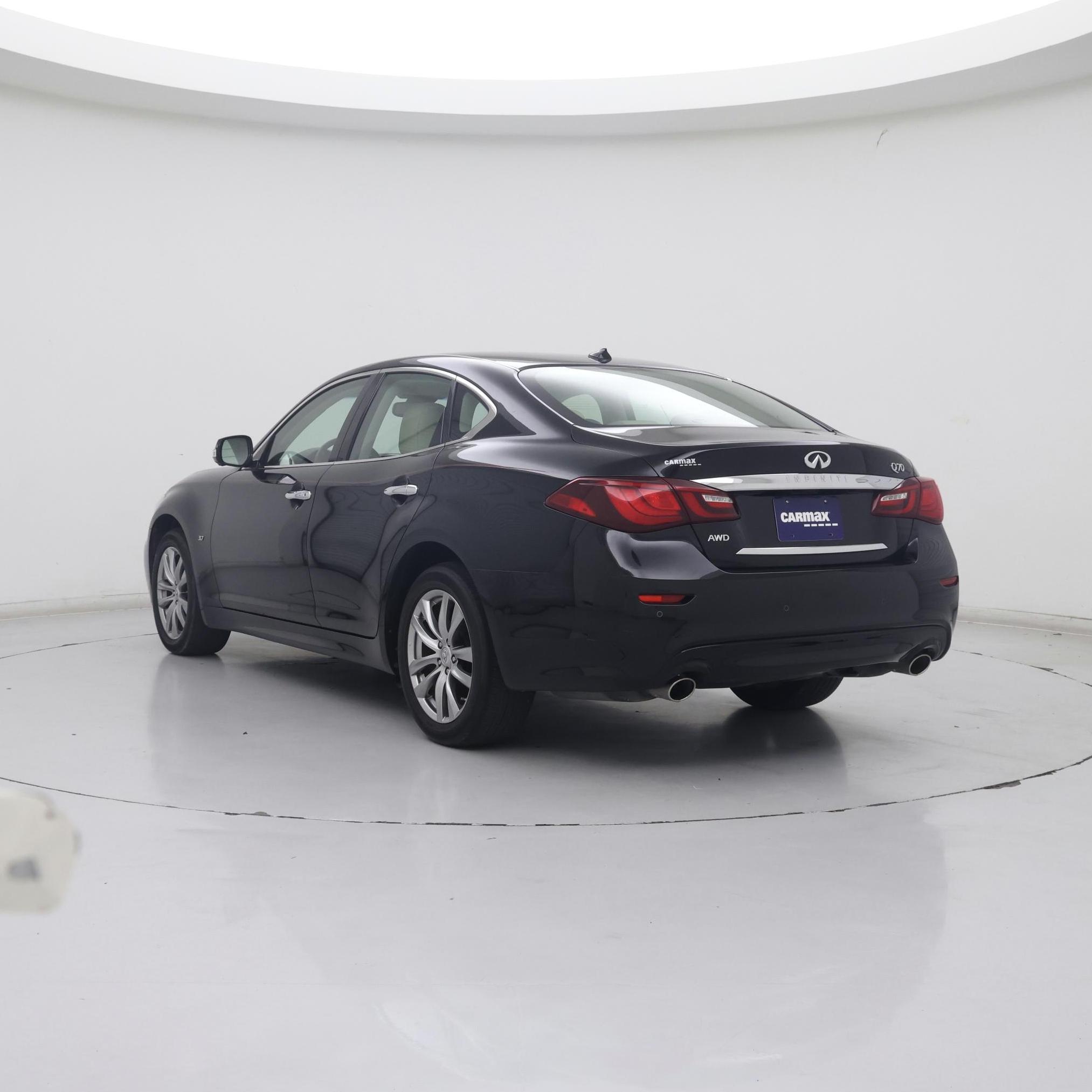 Thumbnail: 2015 INFINITI Q70 - 2