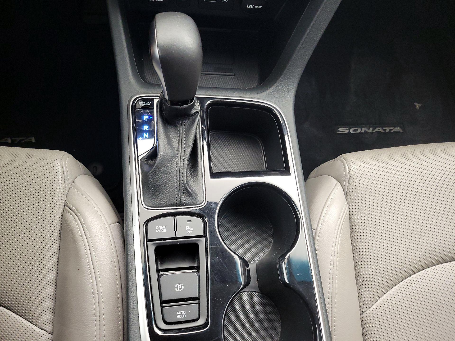 Thumbnail: 2018 Hyundai Sonata - 17