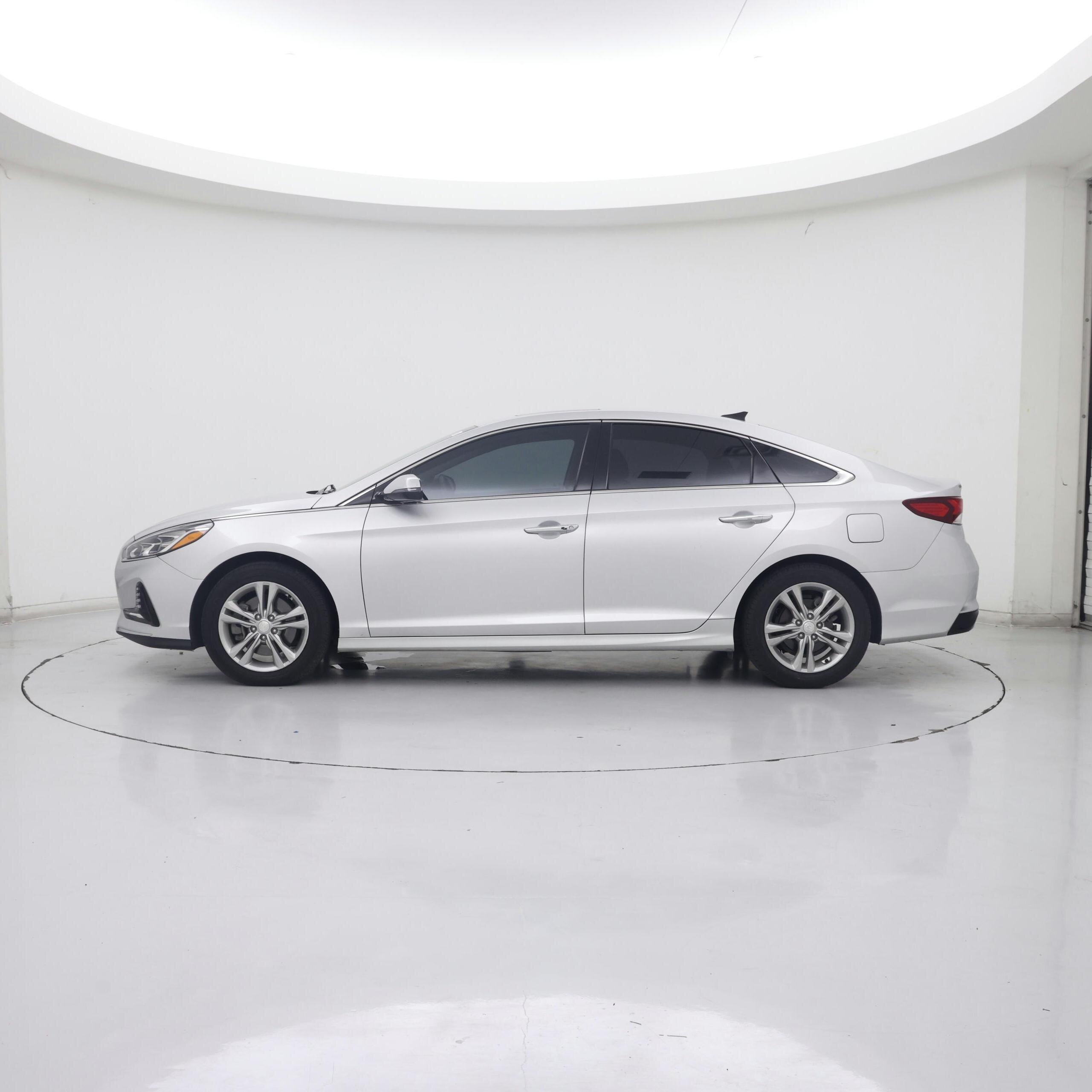 Thumbnail: 2018 Hyundai Sonata - 3