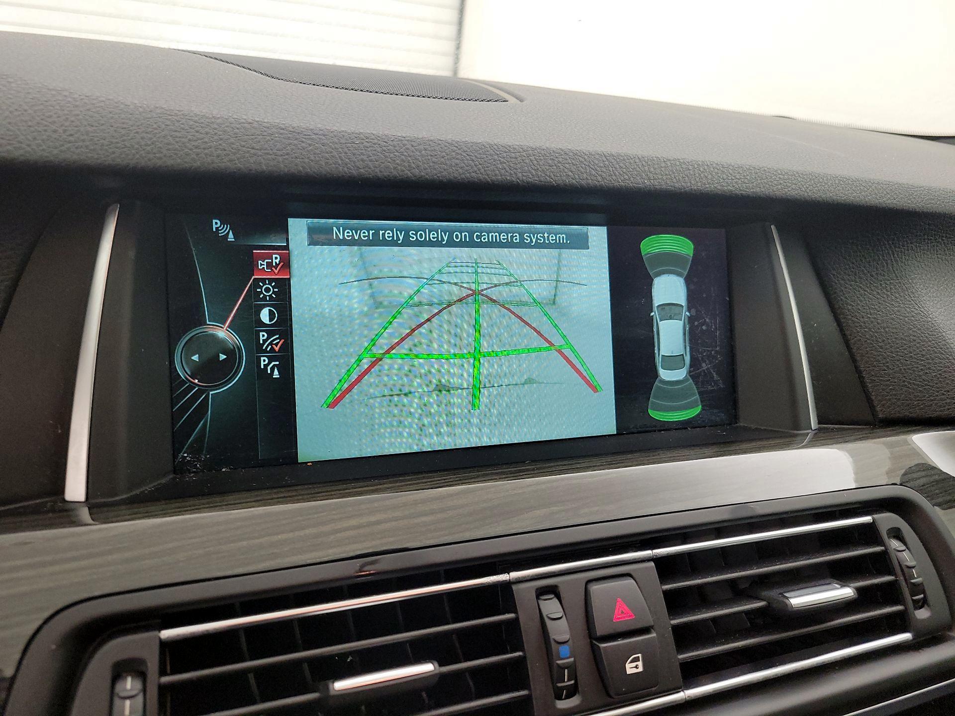 Thumbnail: 2014 BMW 5 Series - 15