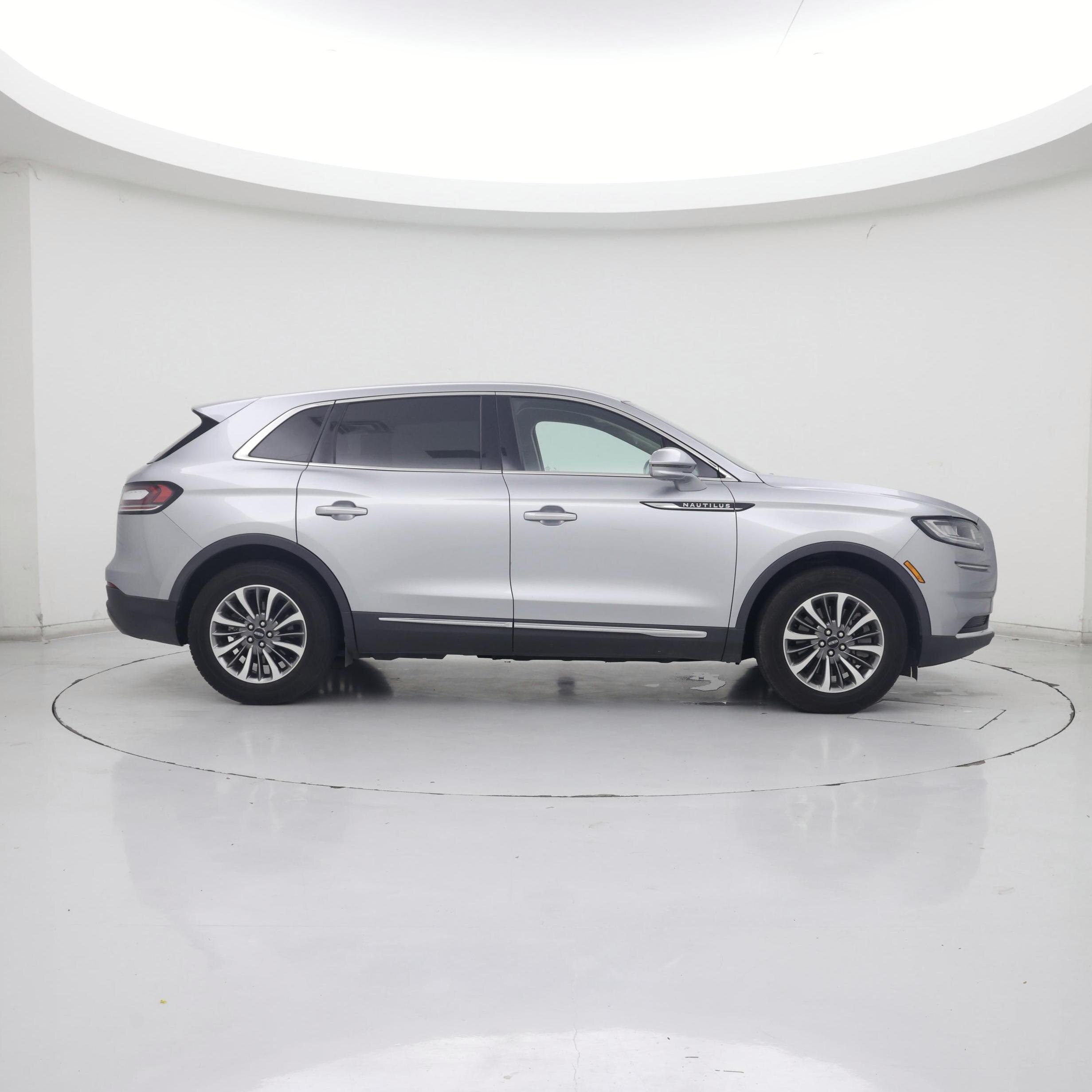Thumbnail: 2021 Lincoln Nautilus - 7