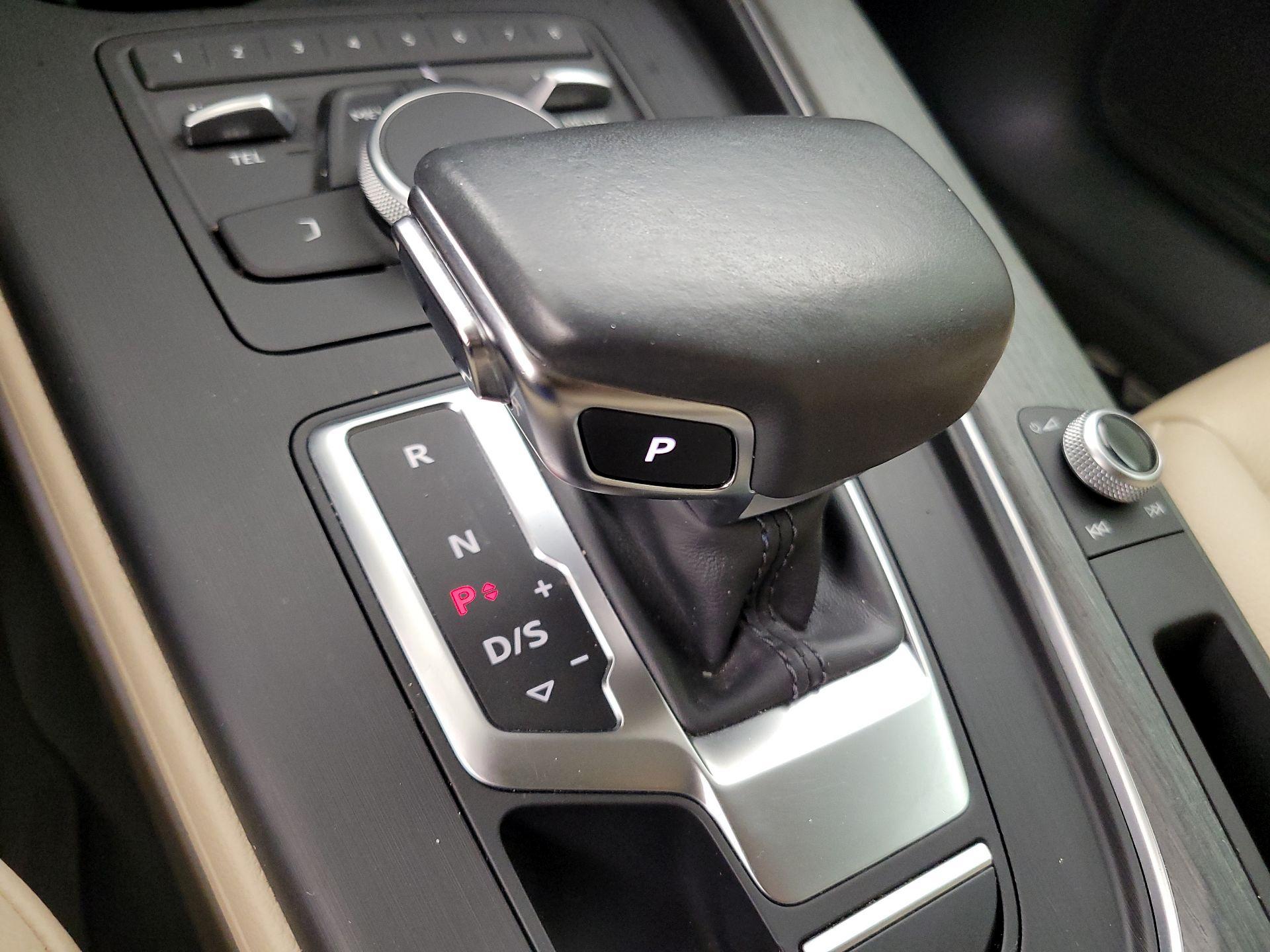 Thumbnail: 2019 Audi A4 - 17