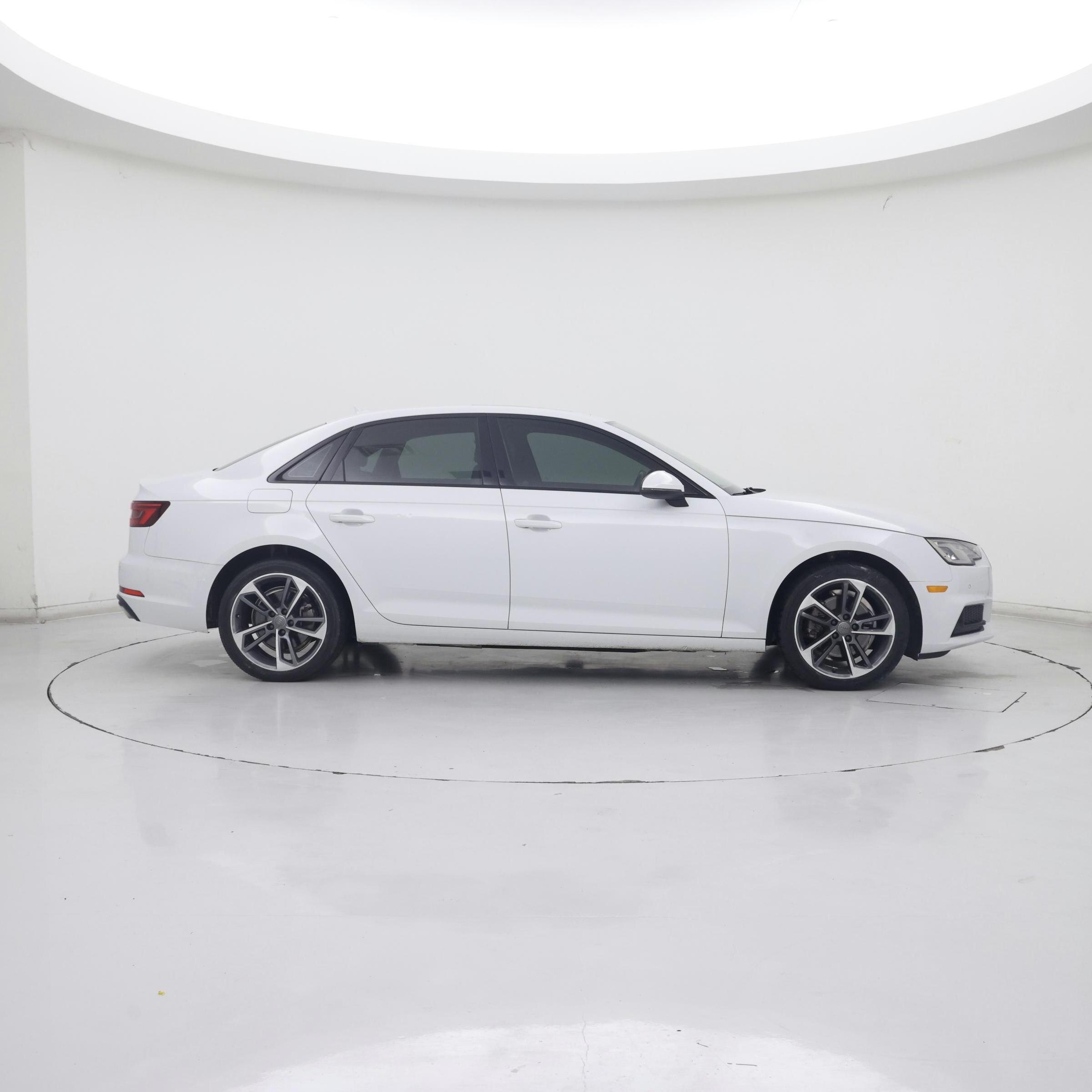 Thumbnail: 2019 Audi A4 - 7
