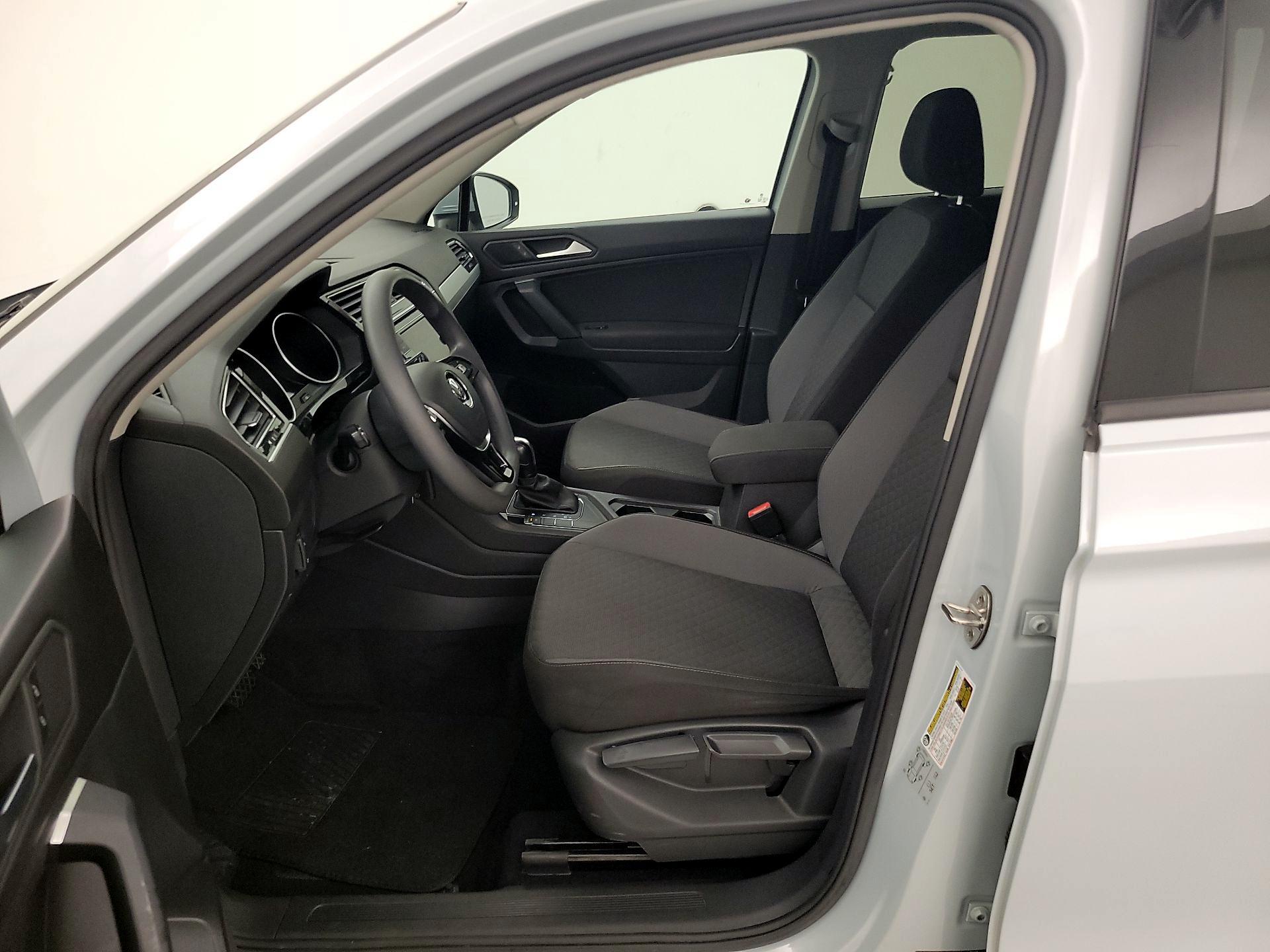 Thumbnail: 2019 Volkswagen Tiguan - 11
