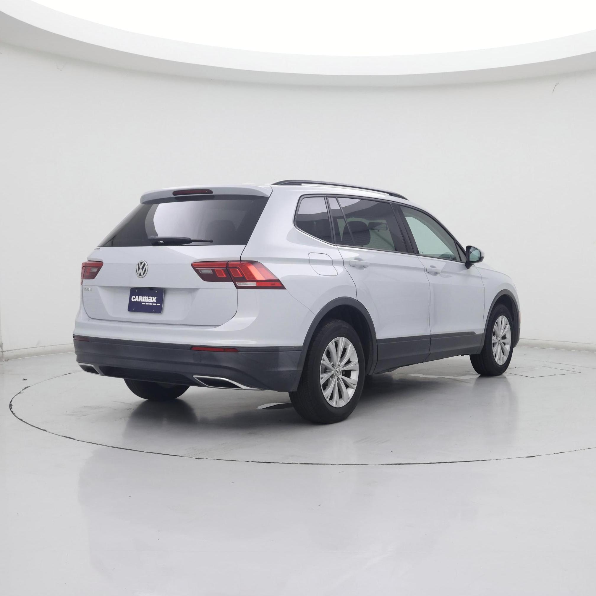 Thumbnail: 2019 Volkswagen Tiguan - 8