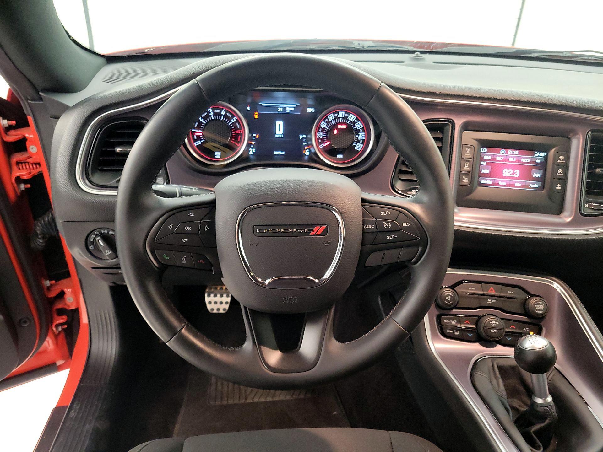 Thumbnail: 2016 Dodge Challenger - 10