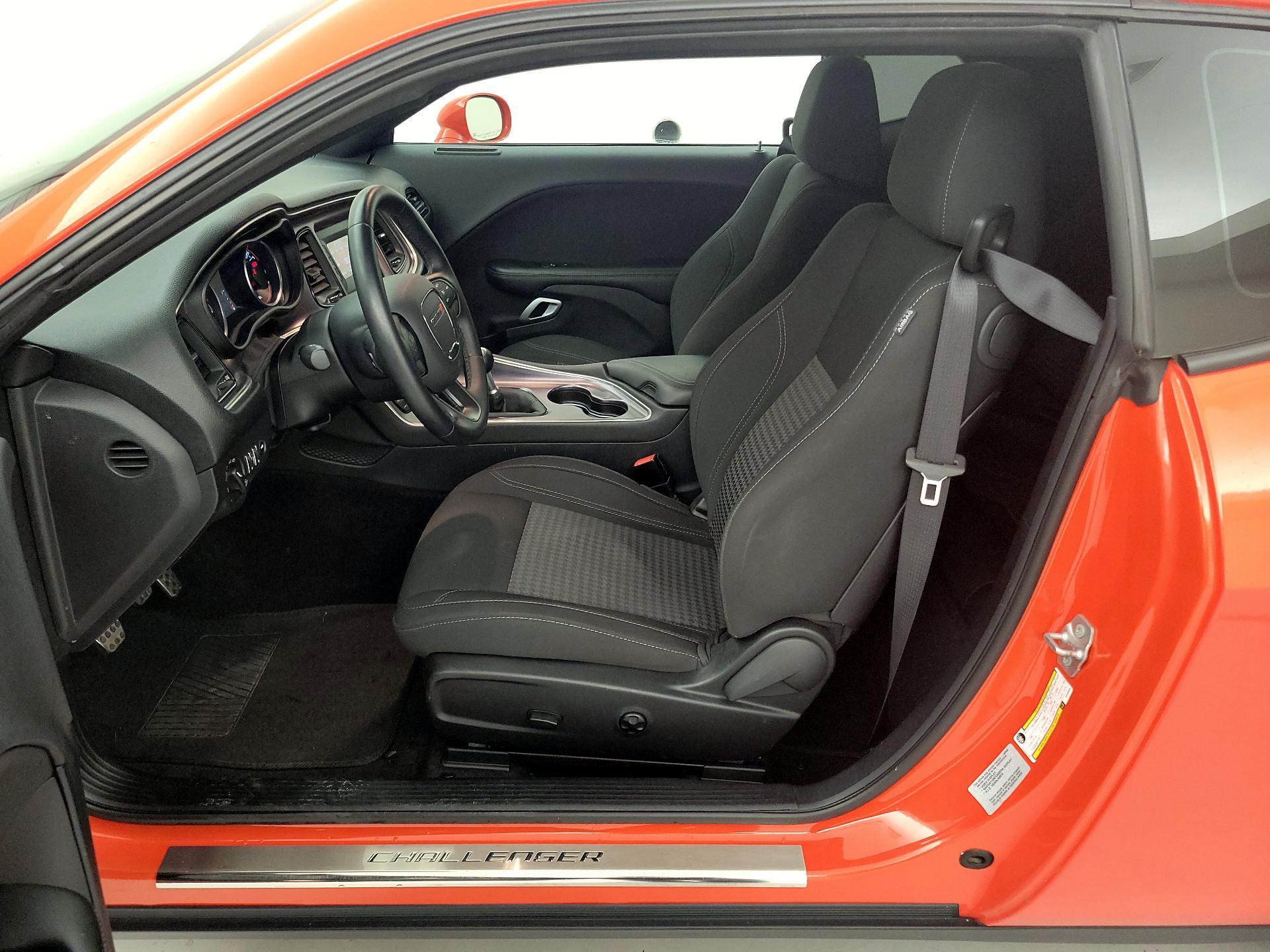 Thumbnail: 2016 Dodge Challenger - 11