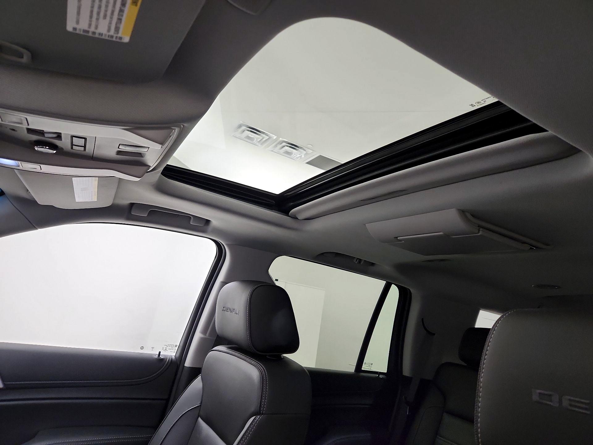 Thumbnail: 2019 GMC Yukon - 19