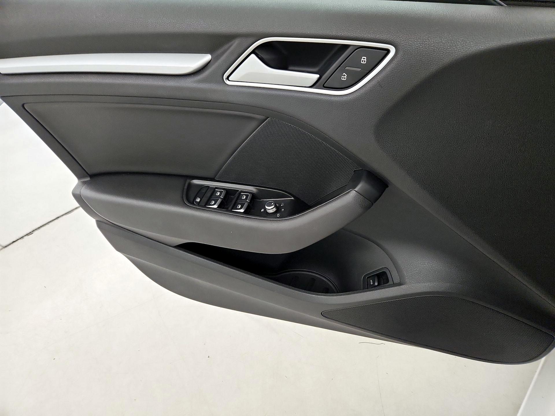 Thumbnail: 2016 Audi A3 - 12