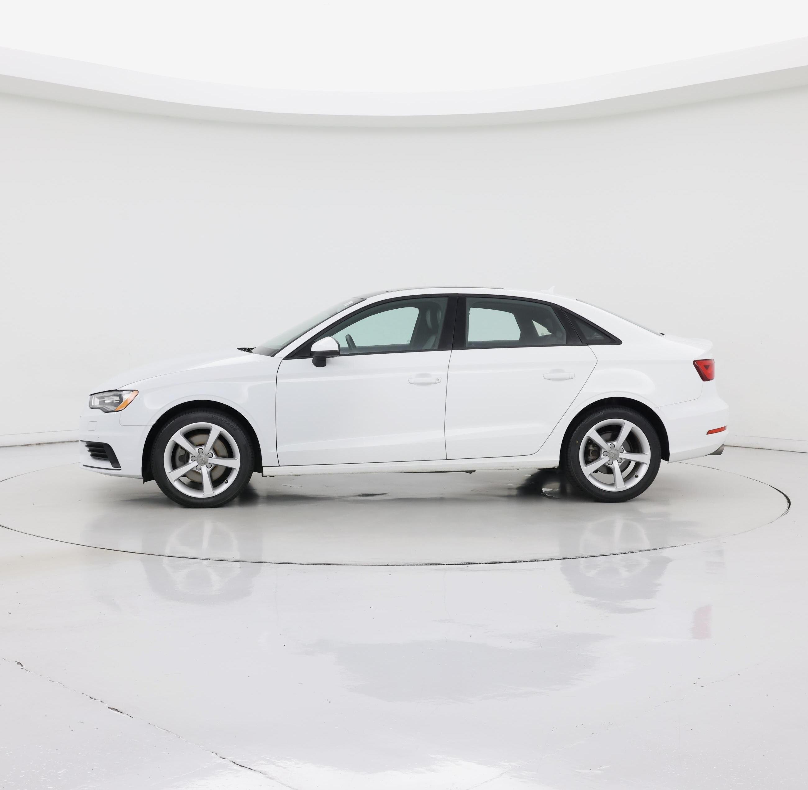 Thumbnail: 2016 Audi A3 - 3