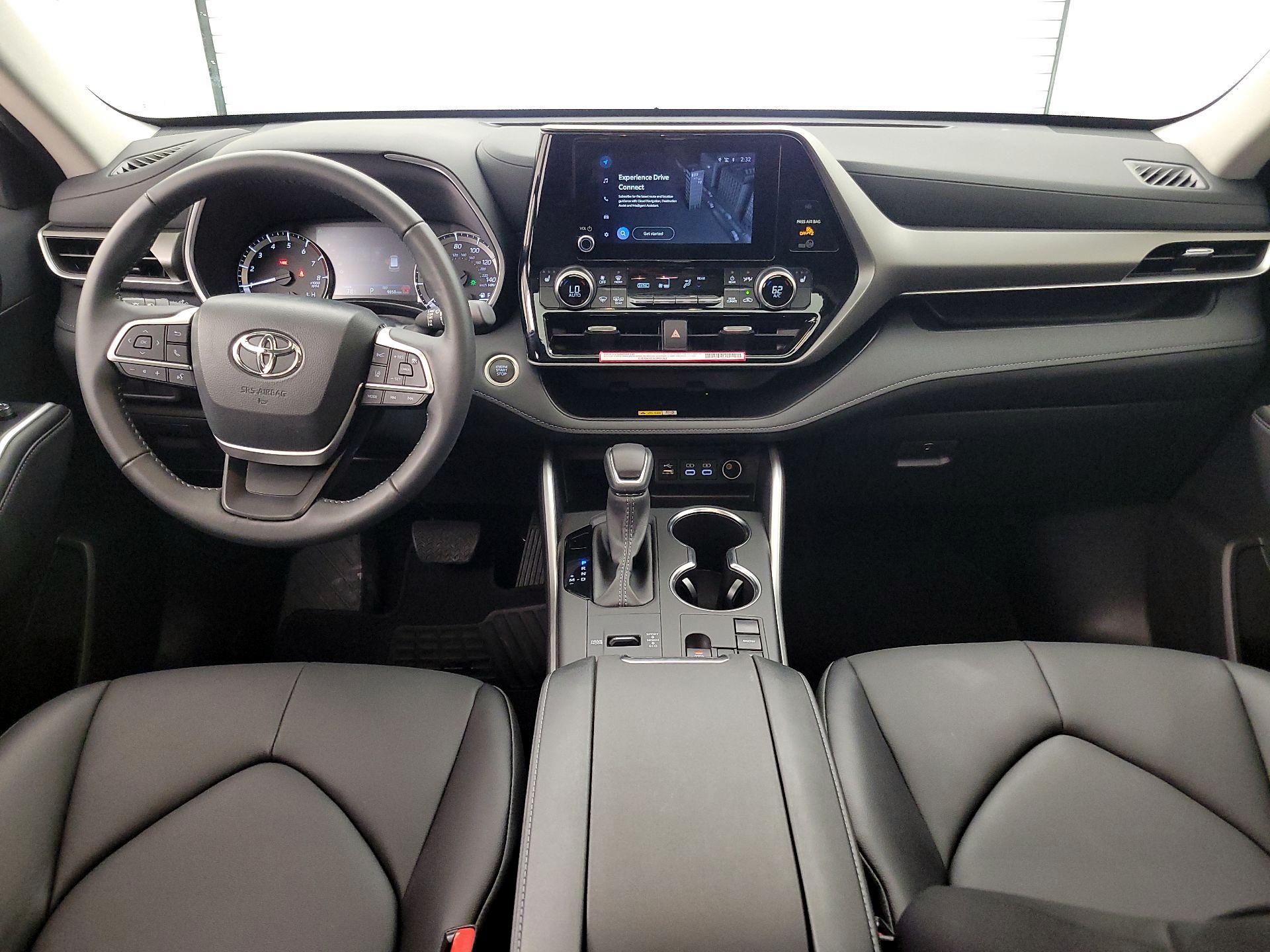 Thumbnail: 2024 Toyota Highlander - 9