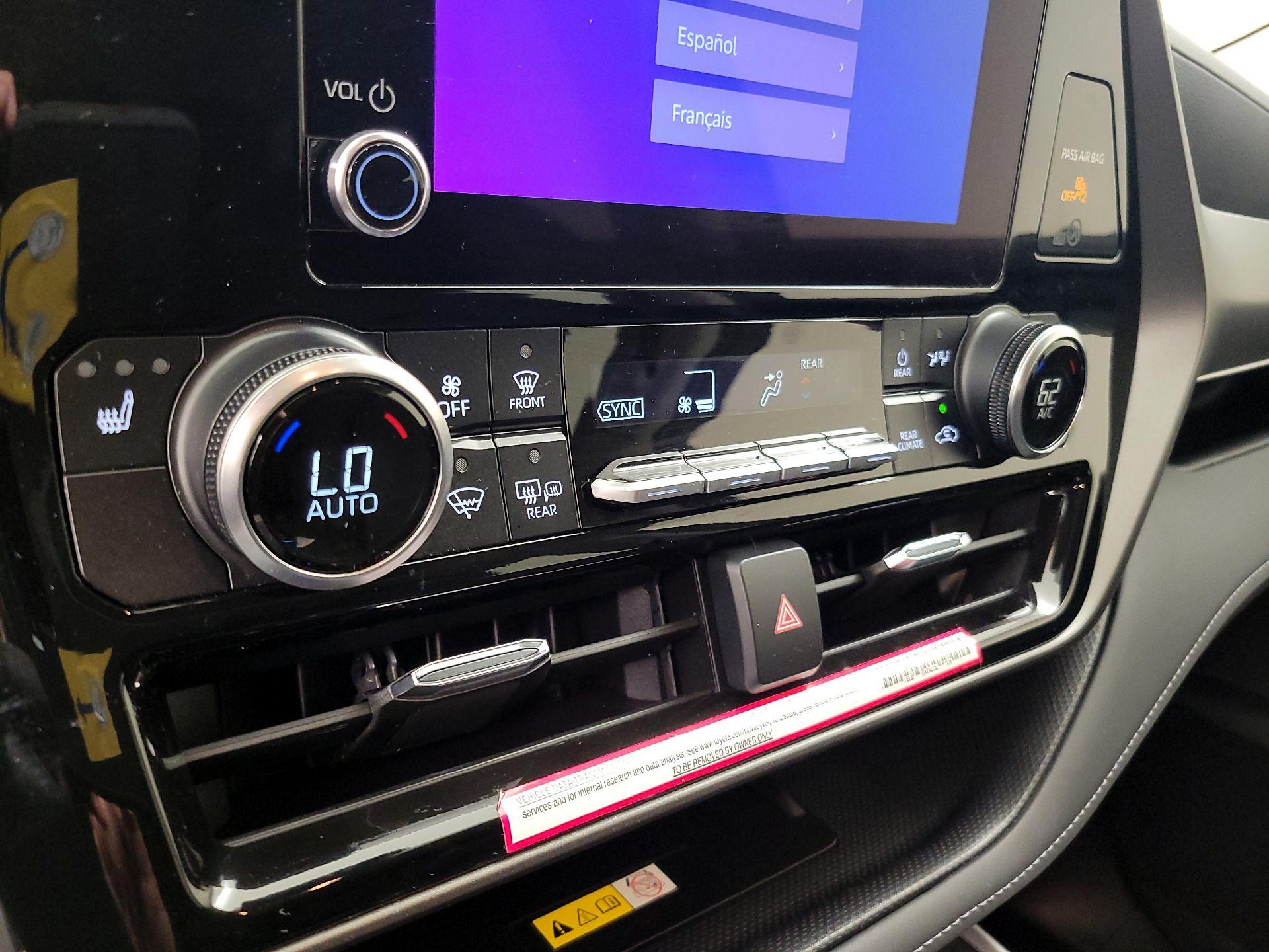 Thumbnail: 2024 Toyota Highlander - 16