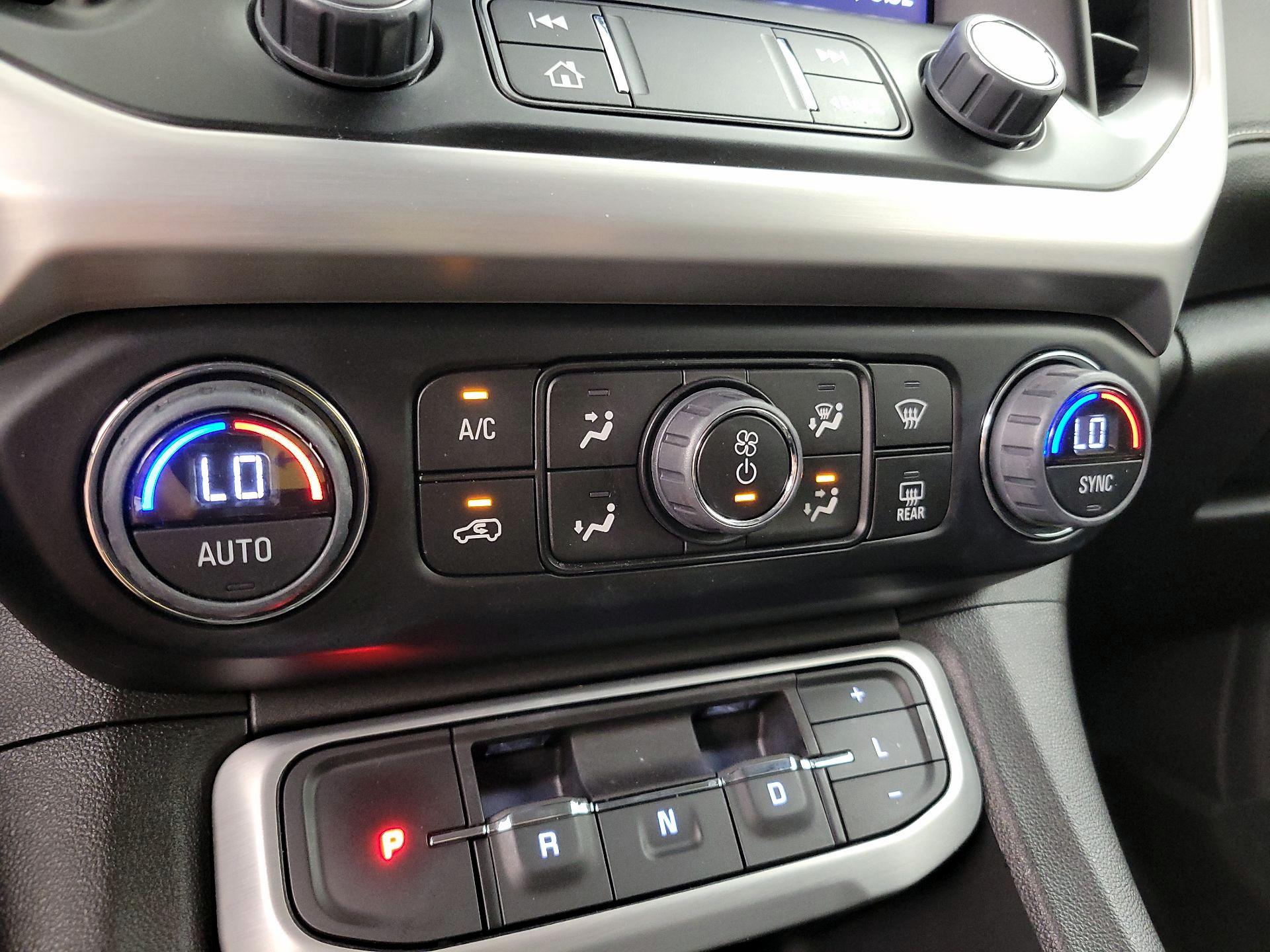 Thumbnail: 2023 GMC Acadia - 16