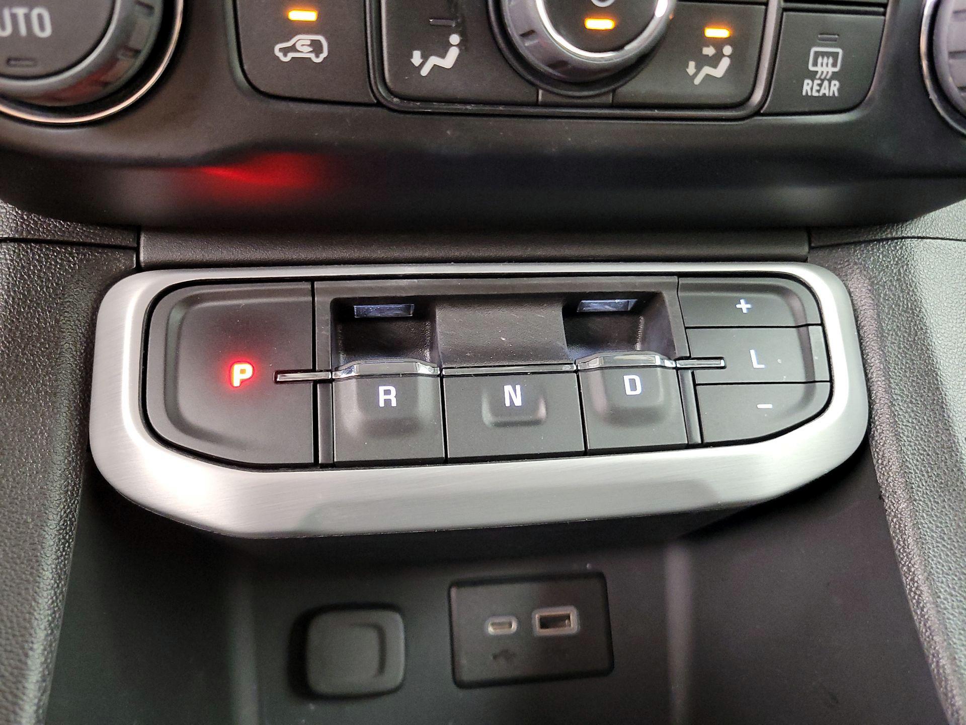 Thumbnail: 2023 GMC Acadia - 17