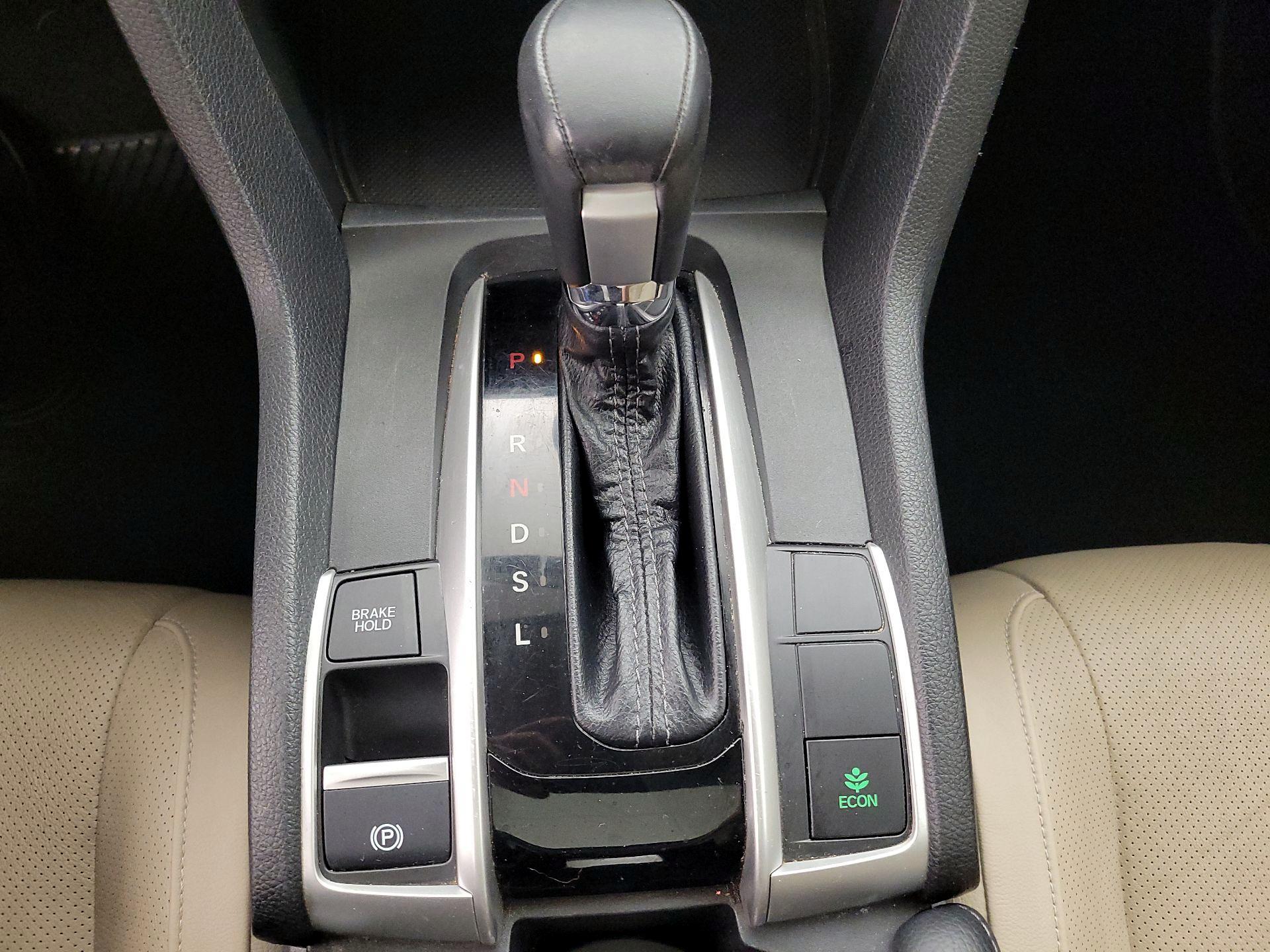 Thumbnail: 2018 Honda Civic - 17